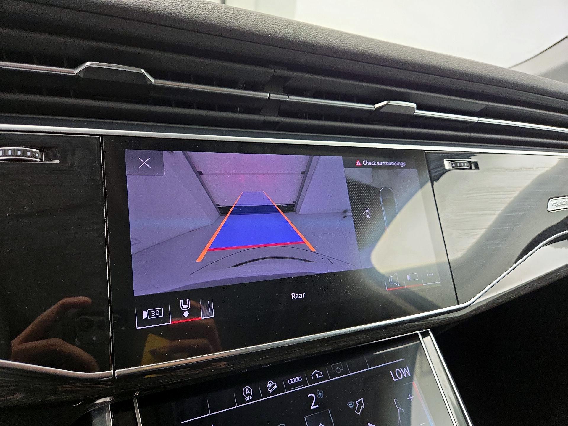 Thumbnail: 2022 Audi Q7 - 15