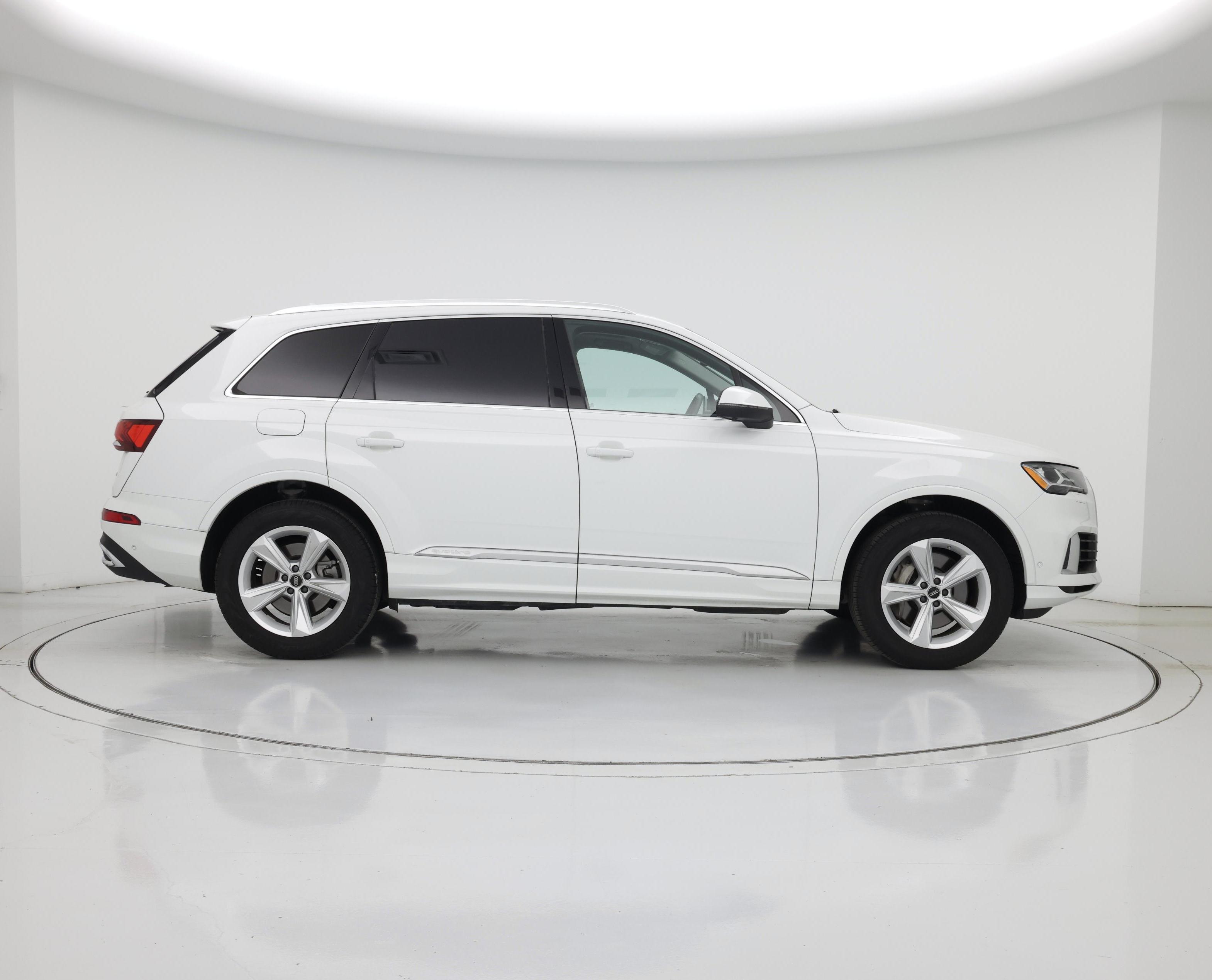 Thumbnail: 2022 Audi Q7 - 7