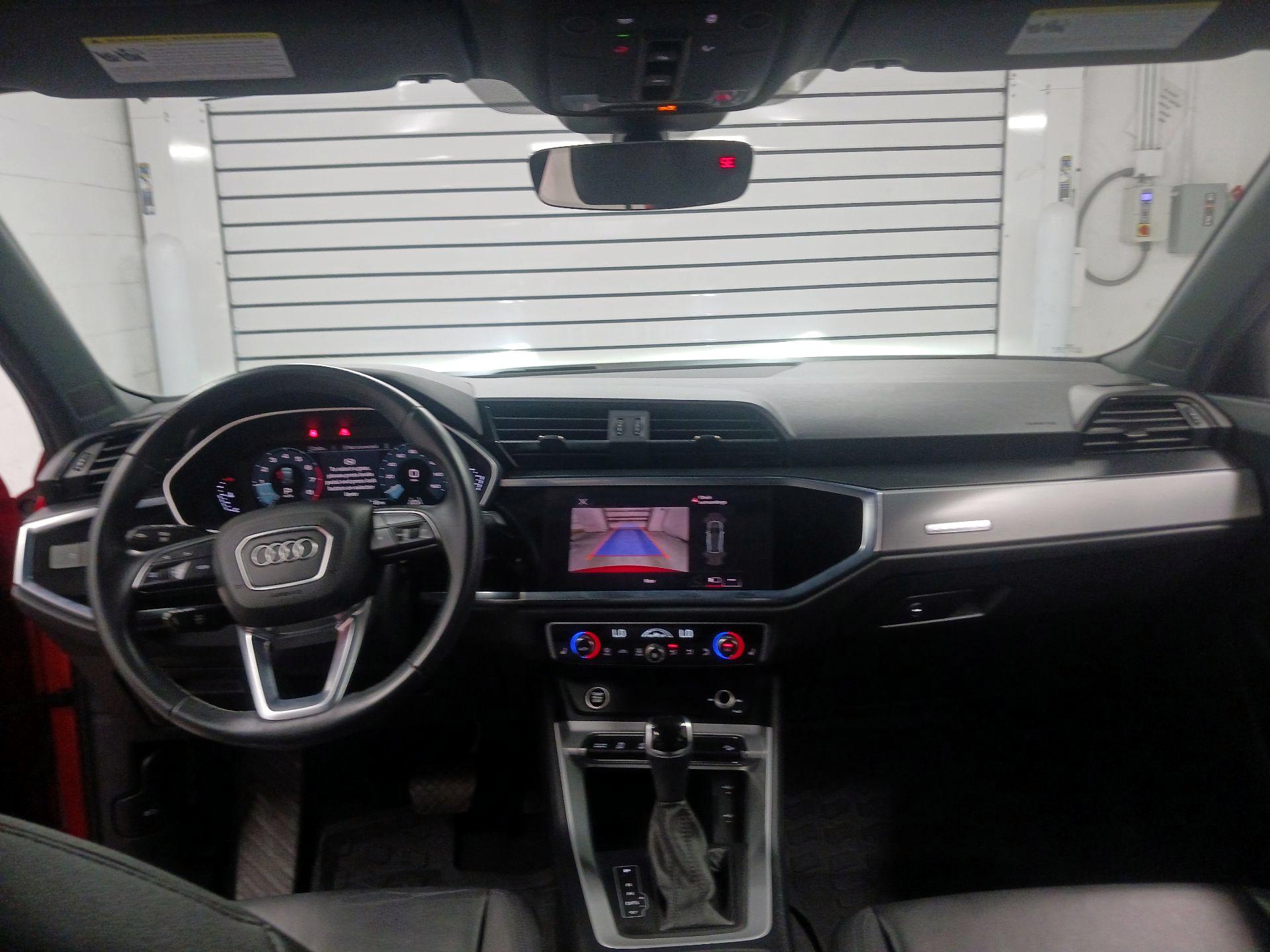 Thumbnail: 2022 Audi Q3 - 9