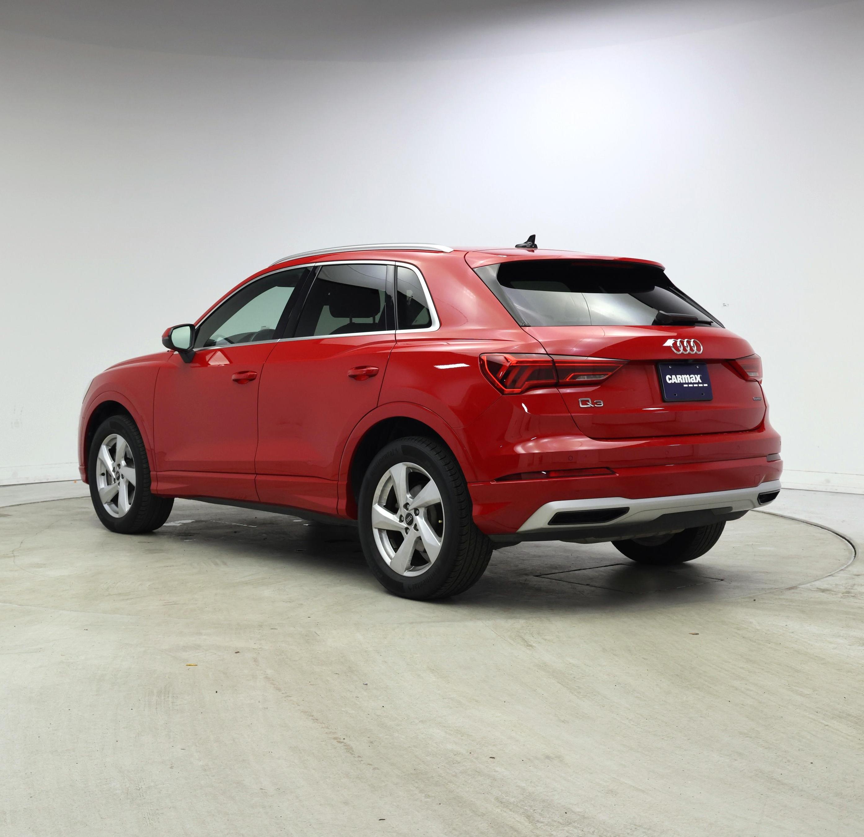 Thumbnail: 2022 Audi Q3 - 2