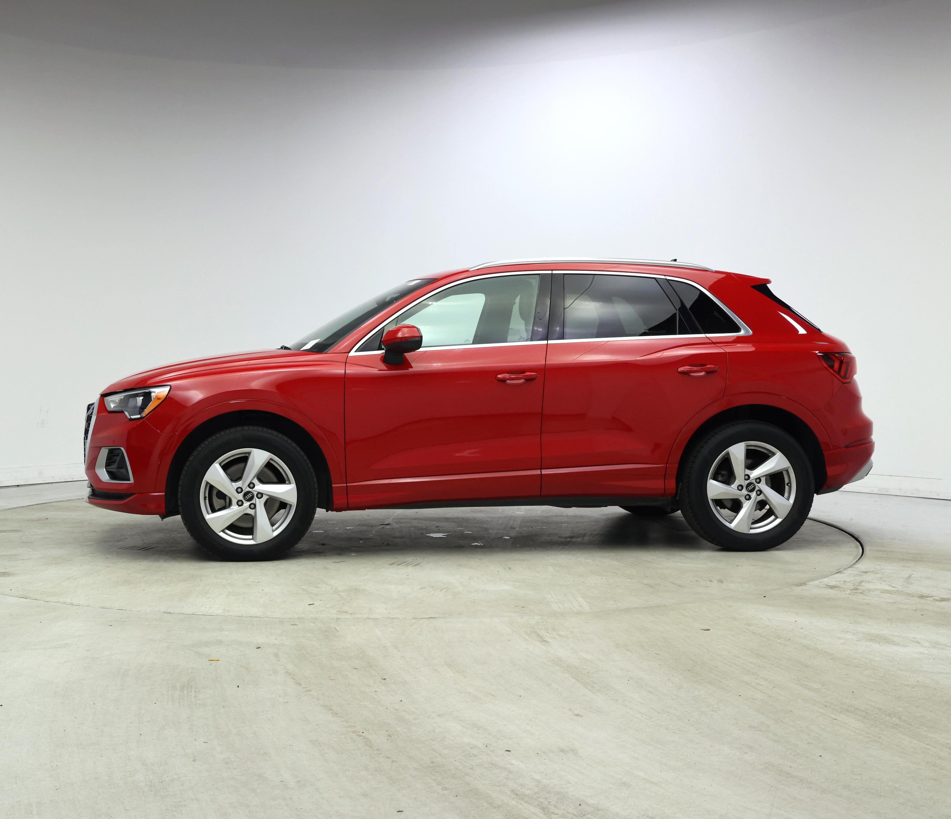 Thumbnail: 2022 Audi Q3 - 3