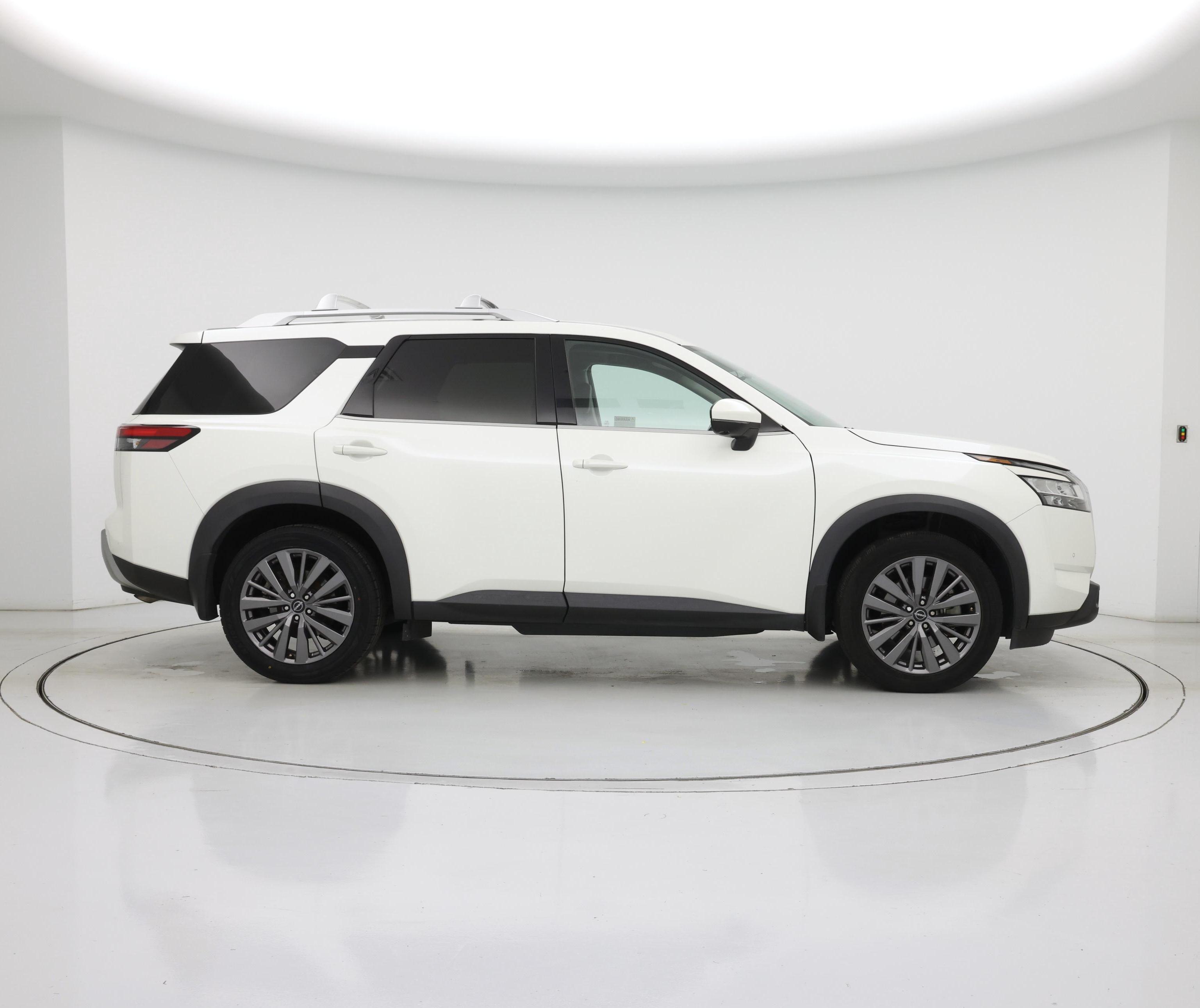 Thumbnail: 2023 Nissan Pathfinder - 7