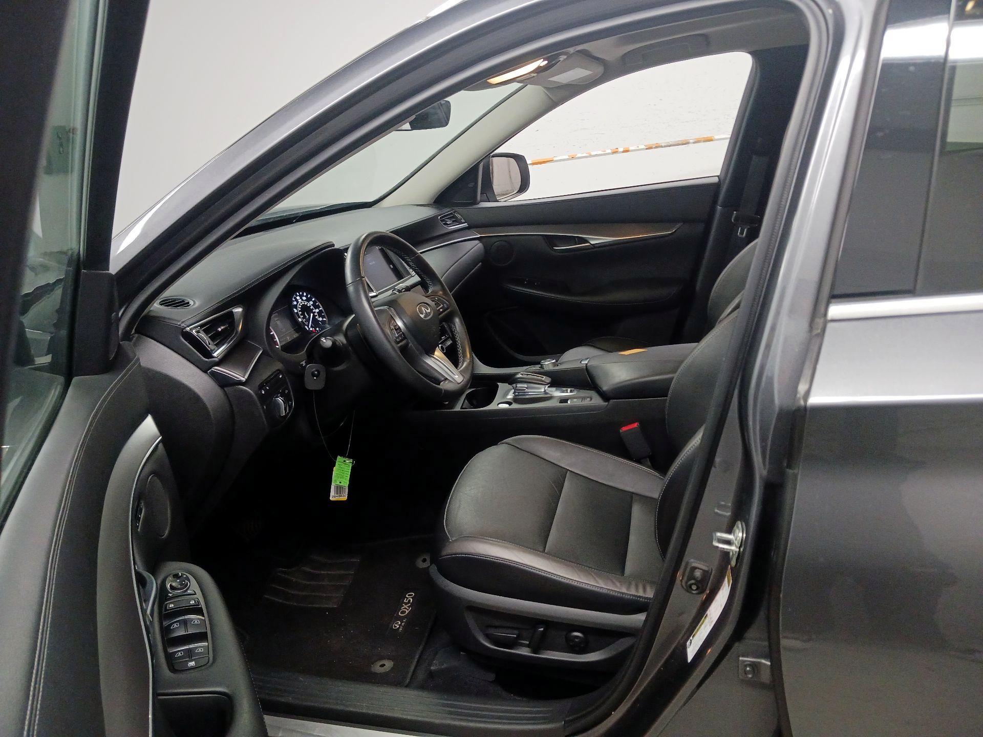 Thumbnail: 2023 INFINITI QX50 - 11