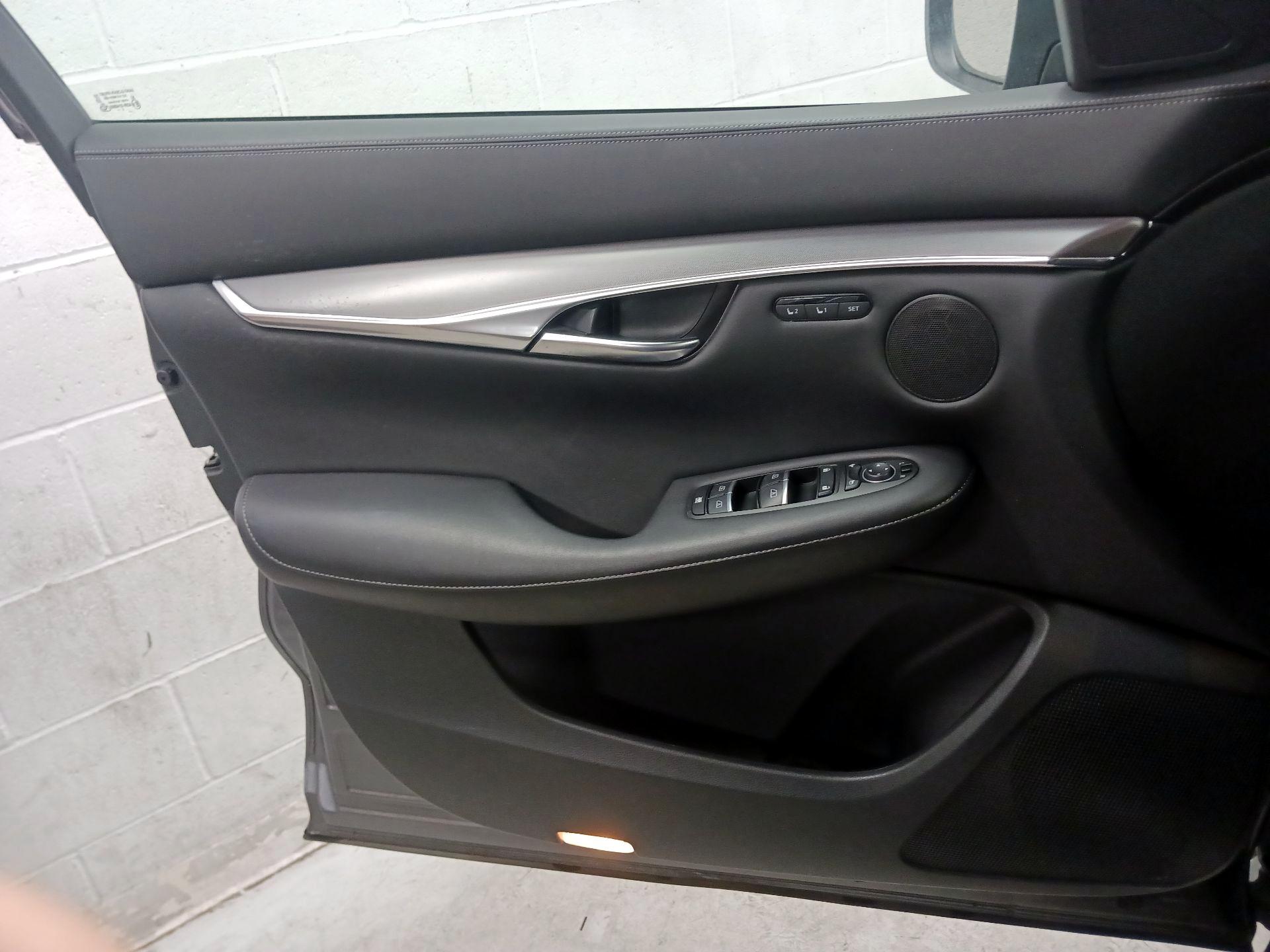 Thumbnail: 2023 INFINITI QX50 - 12