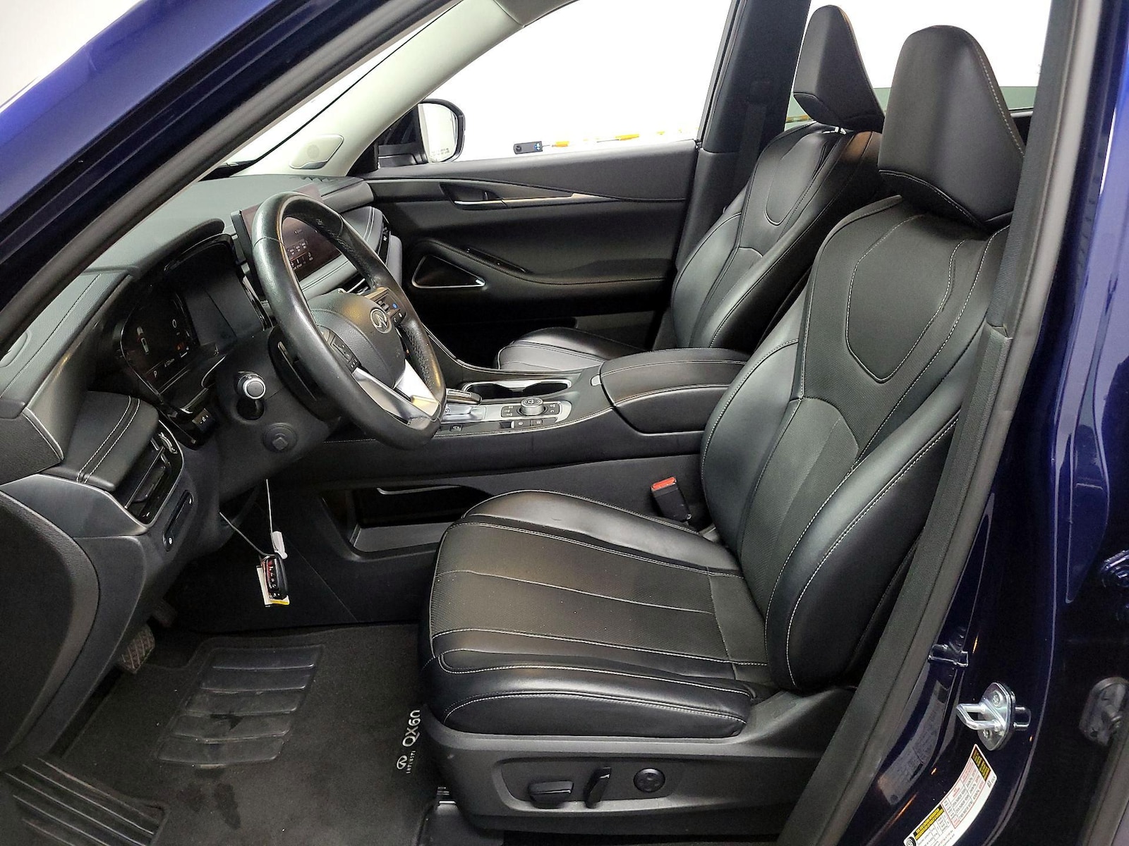 2023 INFINITI QX60 LUXE - Photo 12