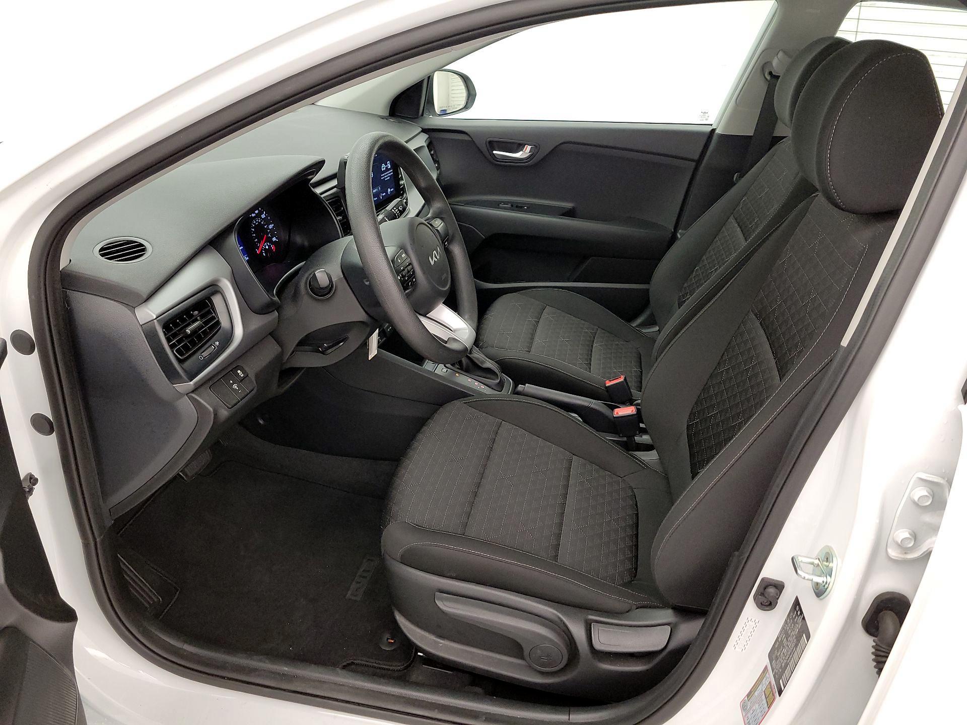 Thumbnail: 2023 Kia Rio - 11