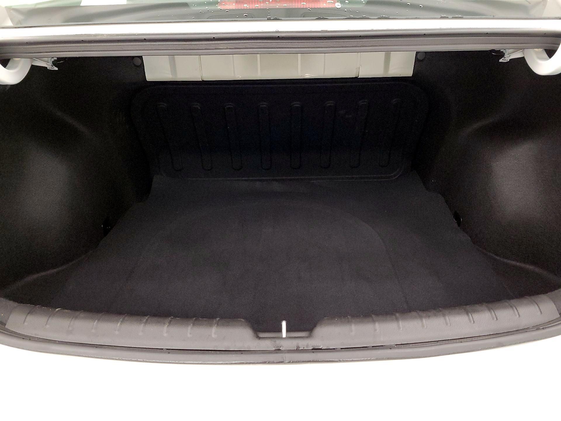 Thumbnail: 2023 Kia Rio - 20