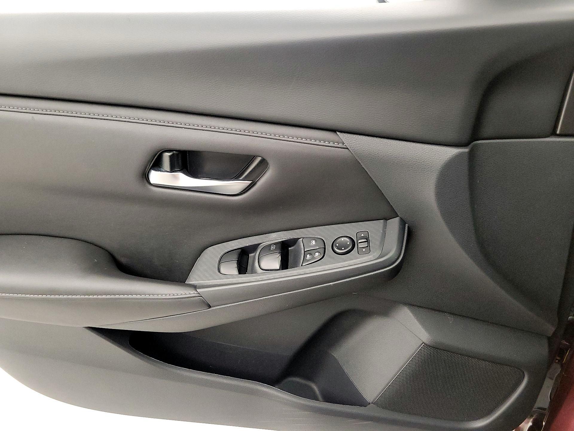 Thumbnail: 2024 Nissan Sentra - 12