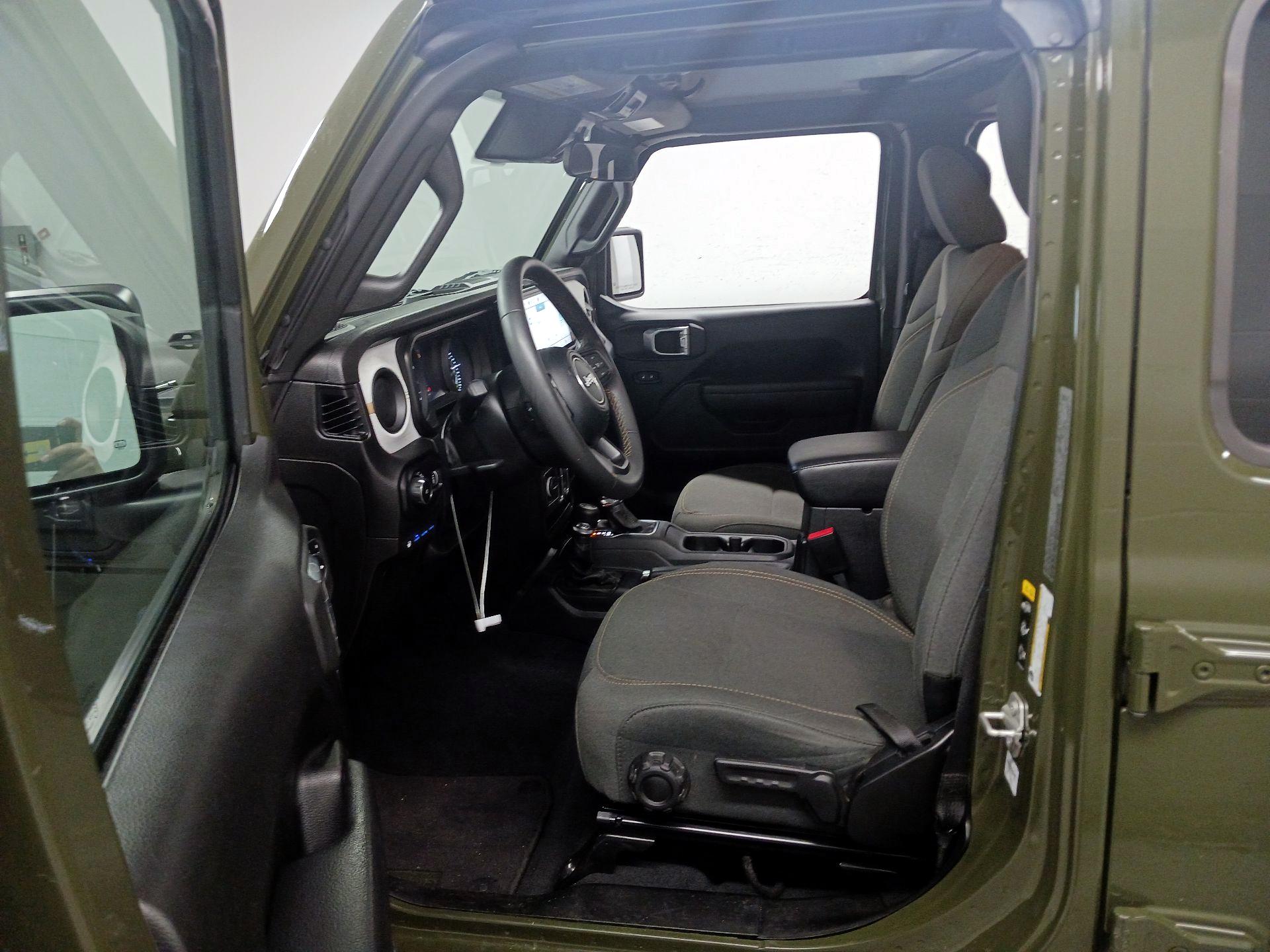 Thumbnail: 2024 Jeep Wrangler - 11