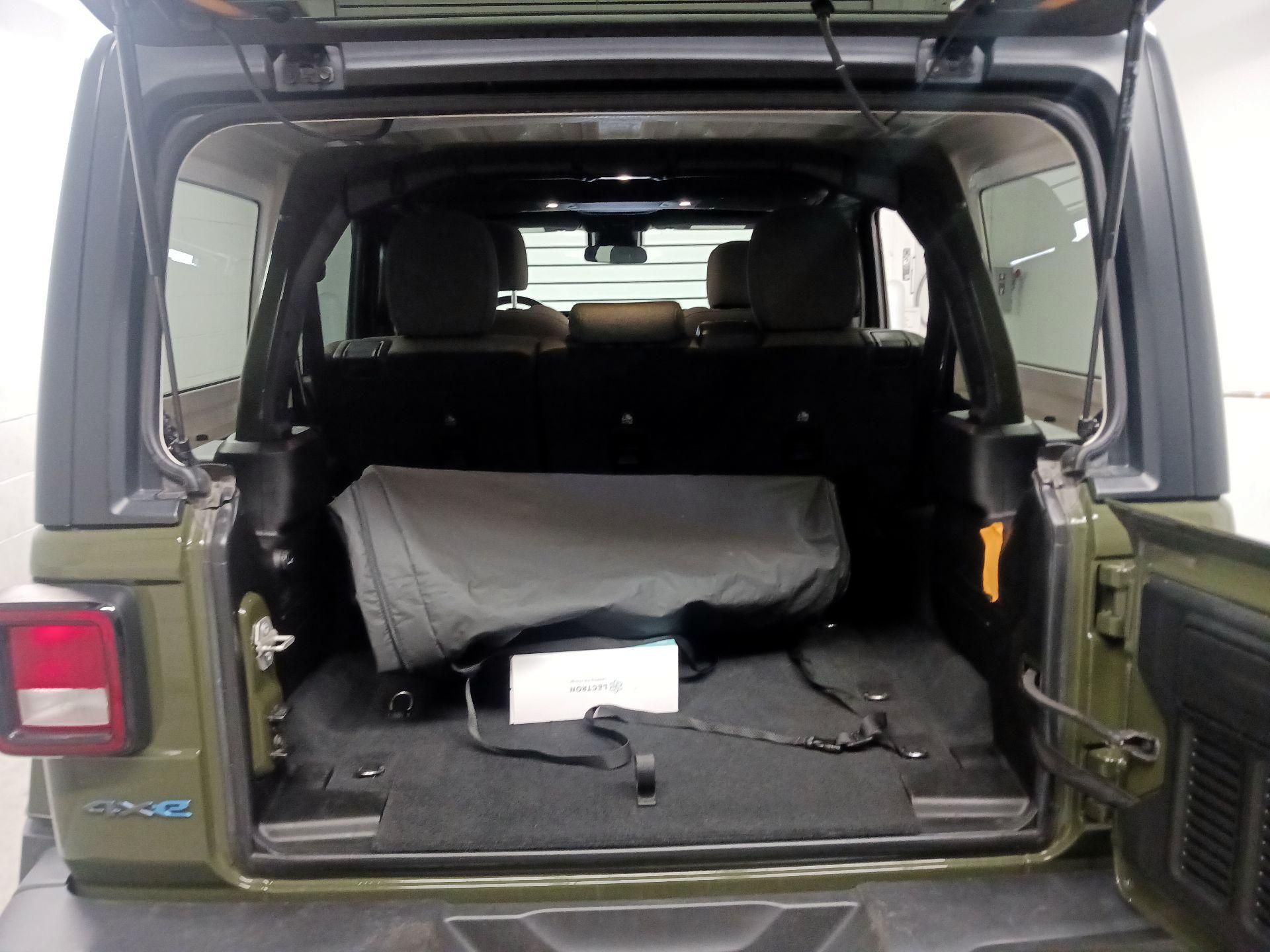 Thumbnail: 2024 Jeep Wrangler - 18