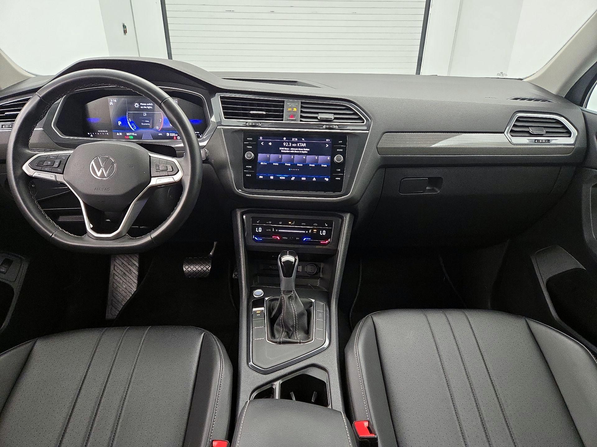 Thumbnail: 2024 Volkswagen Tiguan - 9