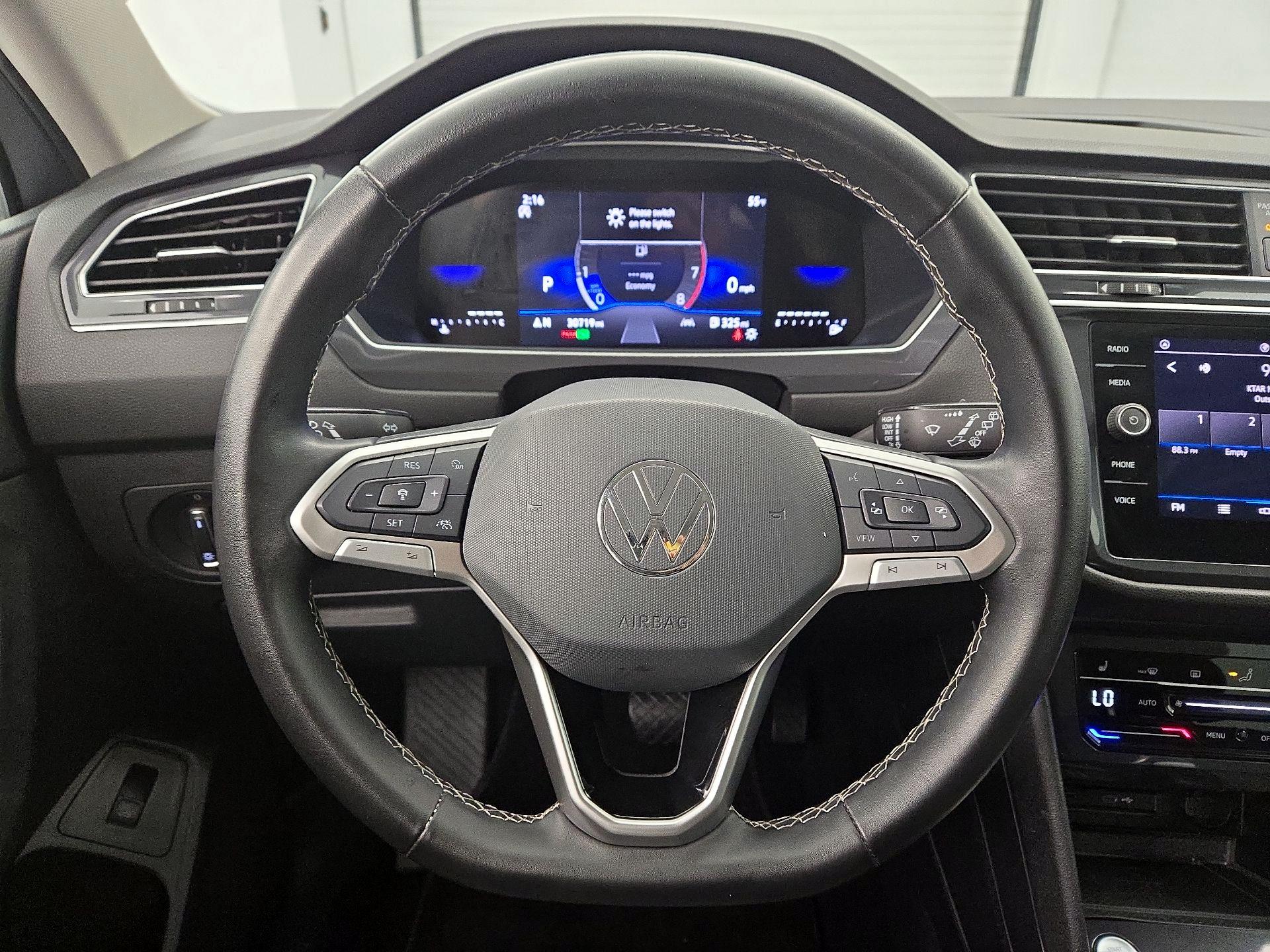 Thumbnail: 2024 Volkswagen Tiguan - 10