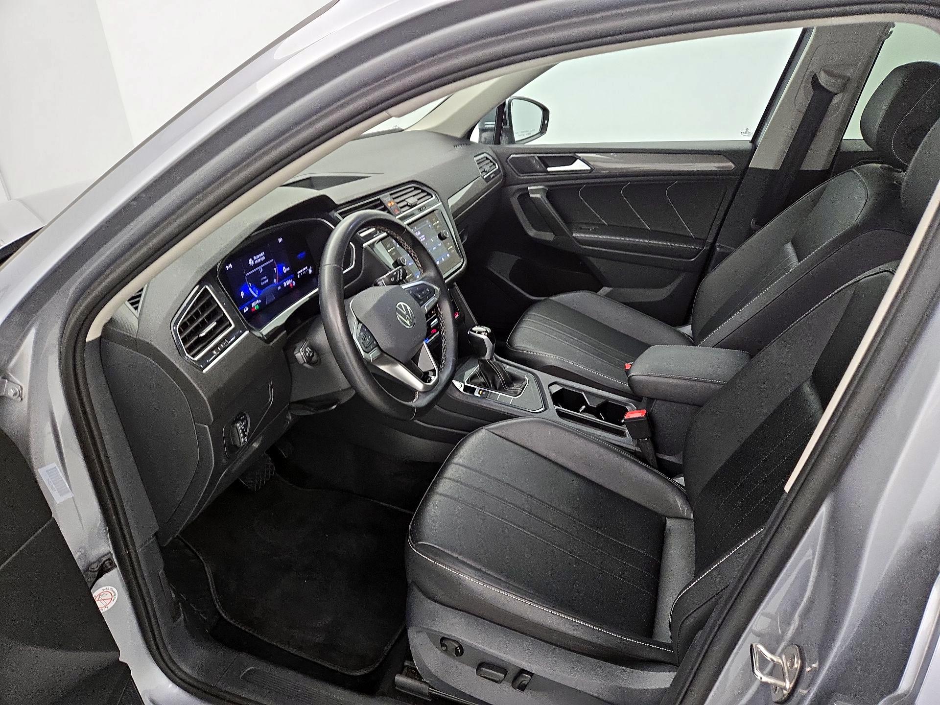 Thumbnail: 2024 Volkswagen Tiguan - 11