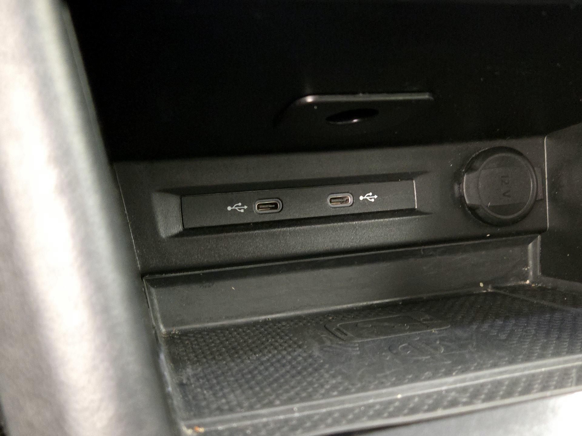 Thumbnail: 2024 Volkswagen Tiguan - 18