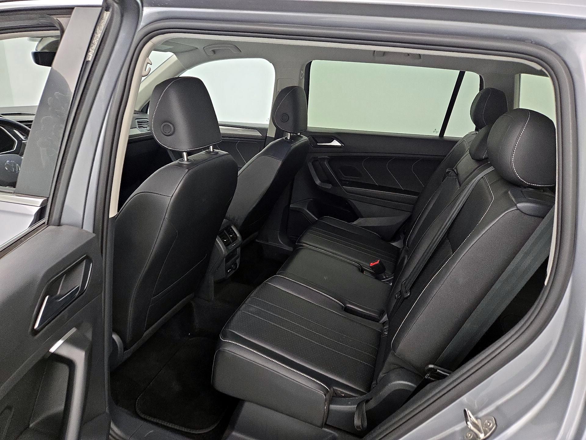 Thumbnail: 2024 Volkswagen Tiguan - 19