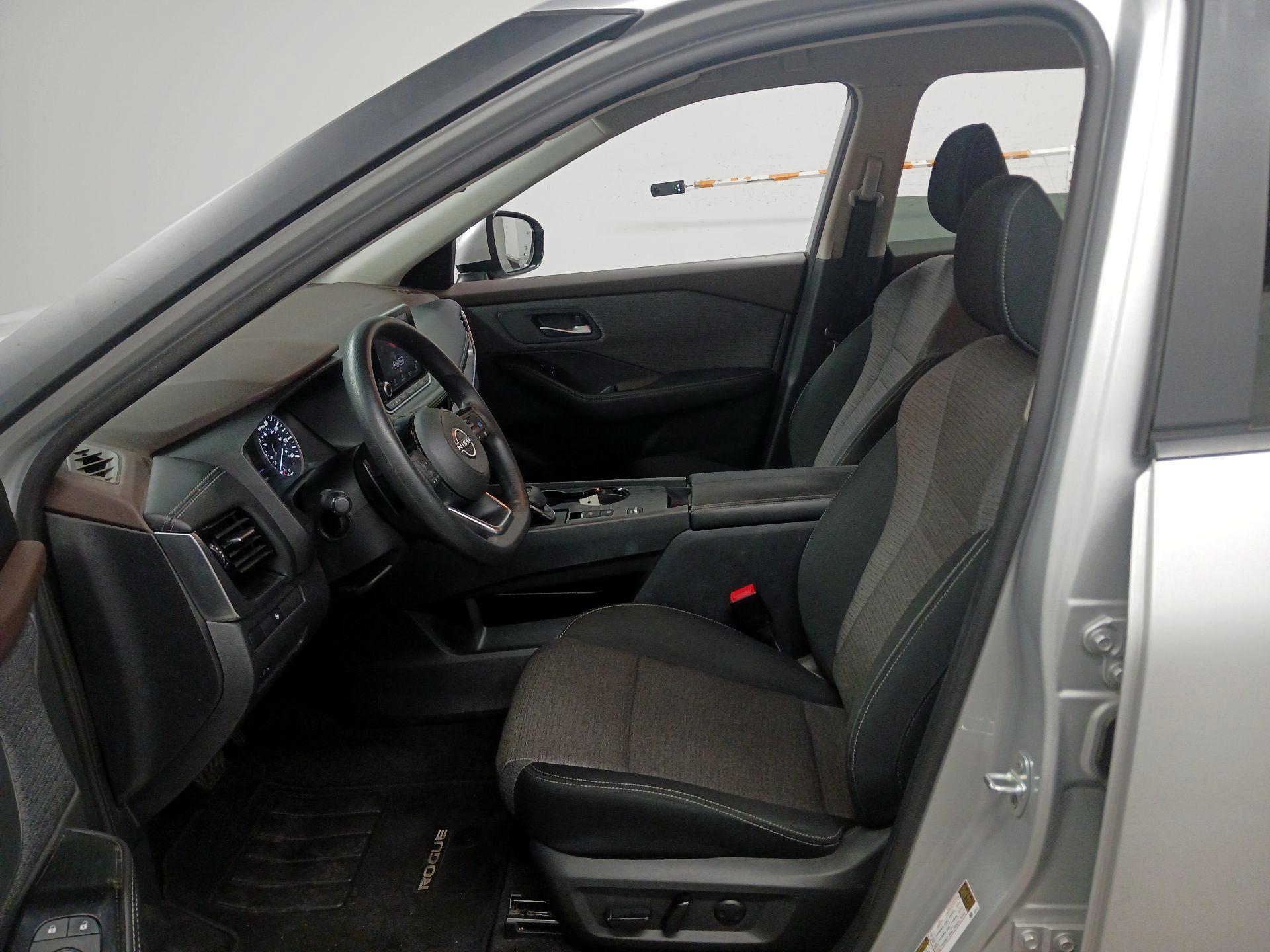 Thumbnail: 2023 Nissan Rogue - 11