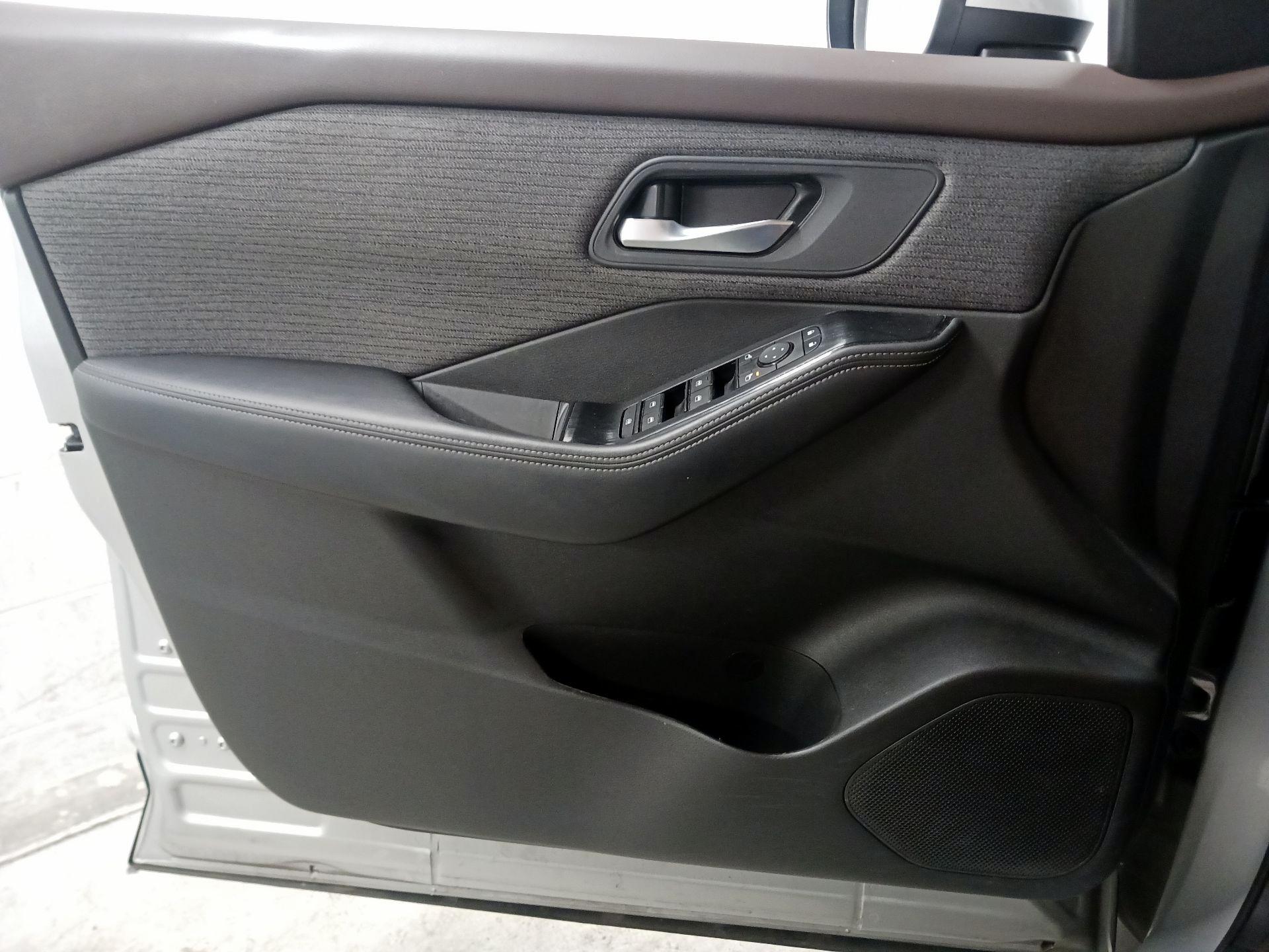 Thumbnail: 2023 Nissan Rogue - 12