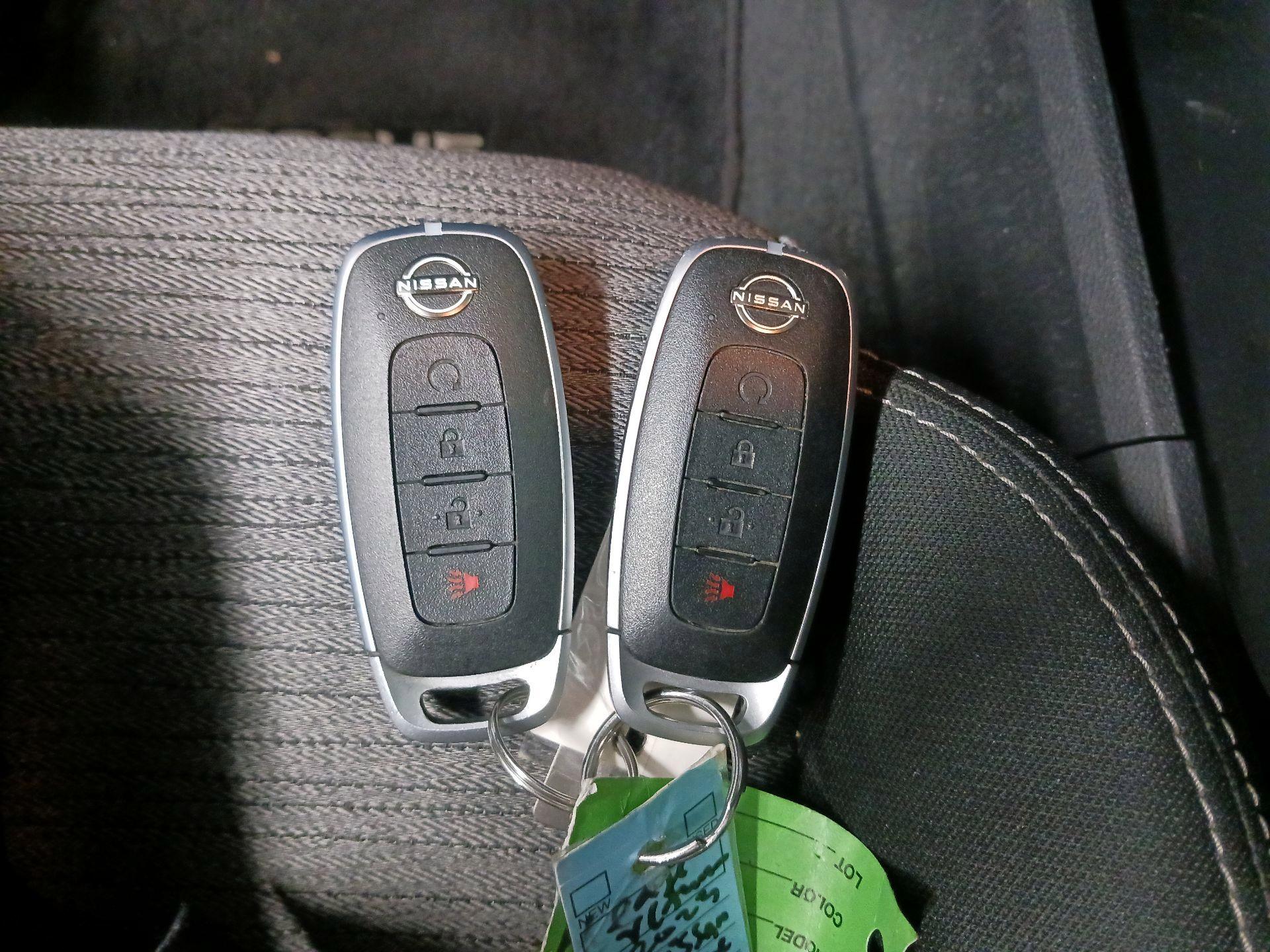 Thumbnail: 2023 Nissan Rogue - 19