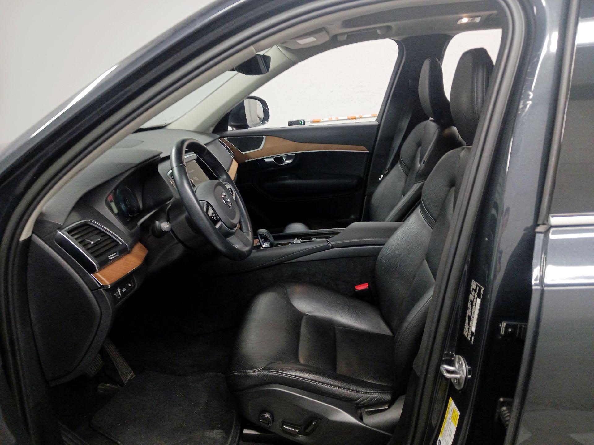 Thumbnail: 2022 Volvo XC90 - 11