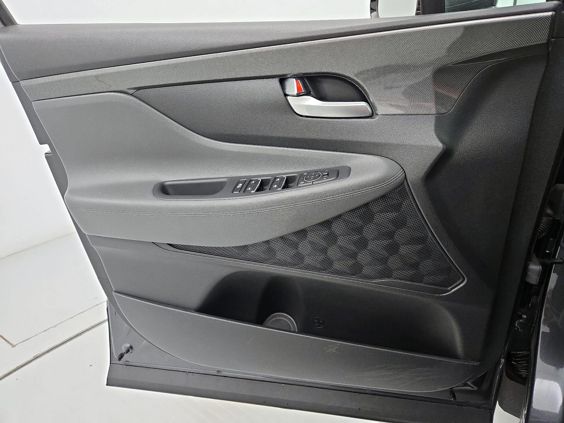 Thumbnail: 2023 Hyundai Santa Fe - 12