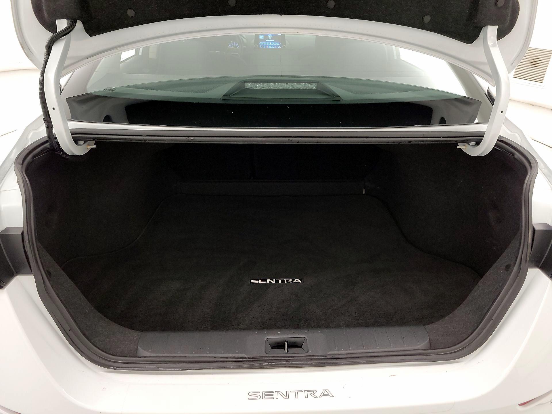 Thumbnail: 2024 Nissan Sentra - 20