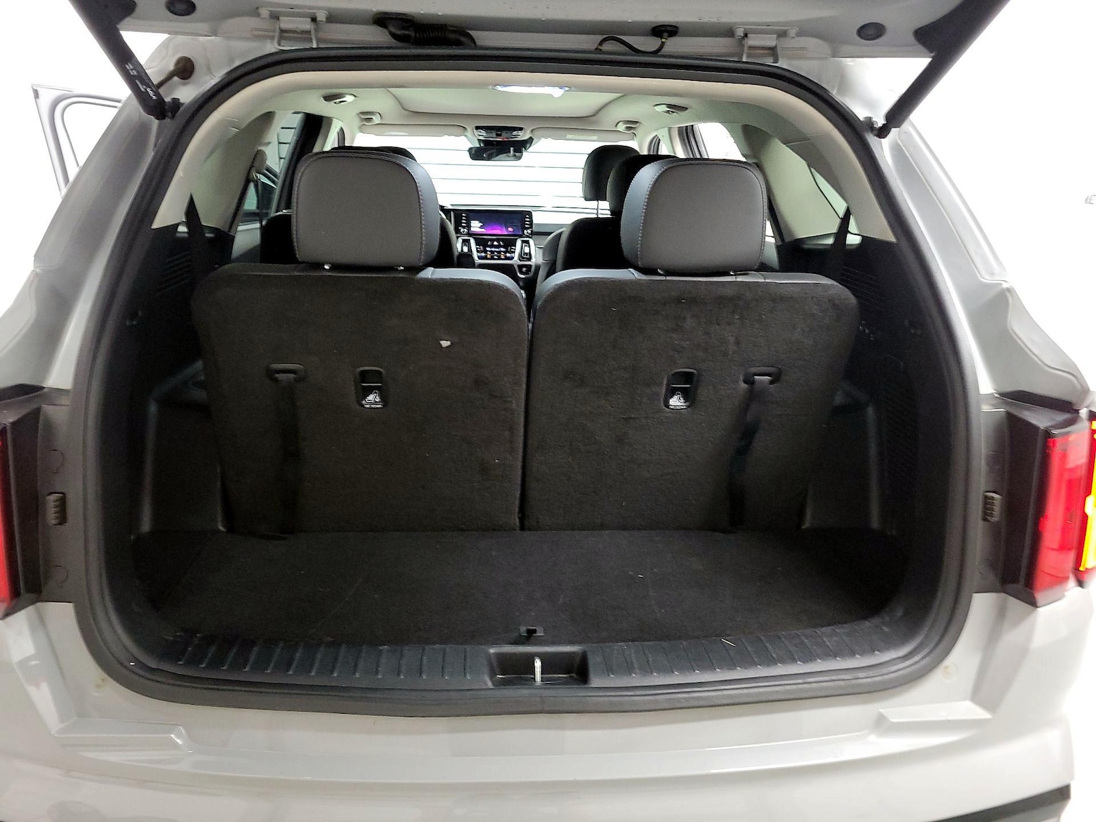 2023 Kia Sorento SX - Photo 17