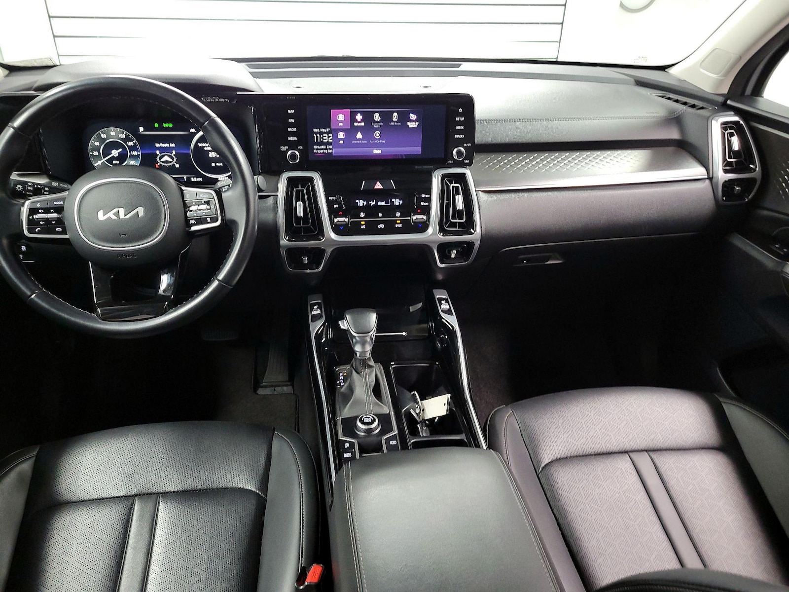 2023 Kia Sorento SX - Photo 8