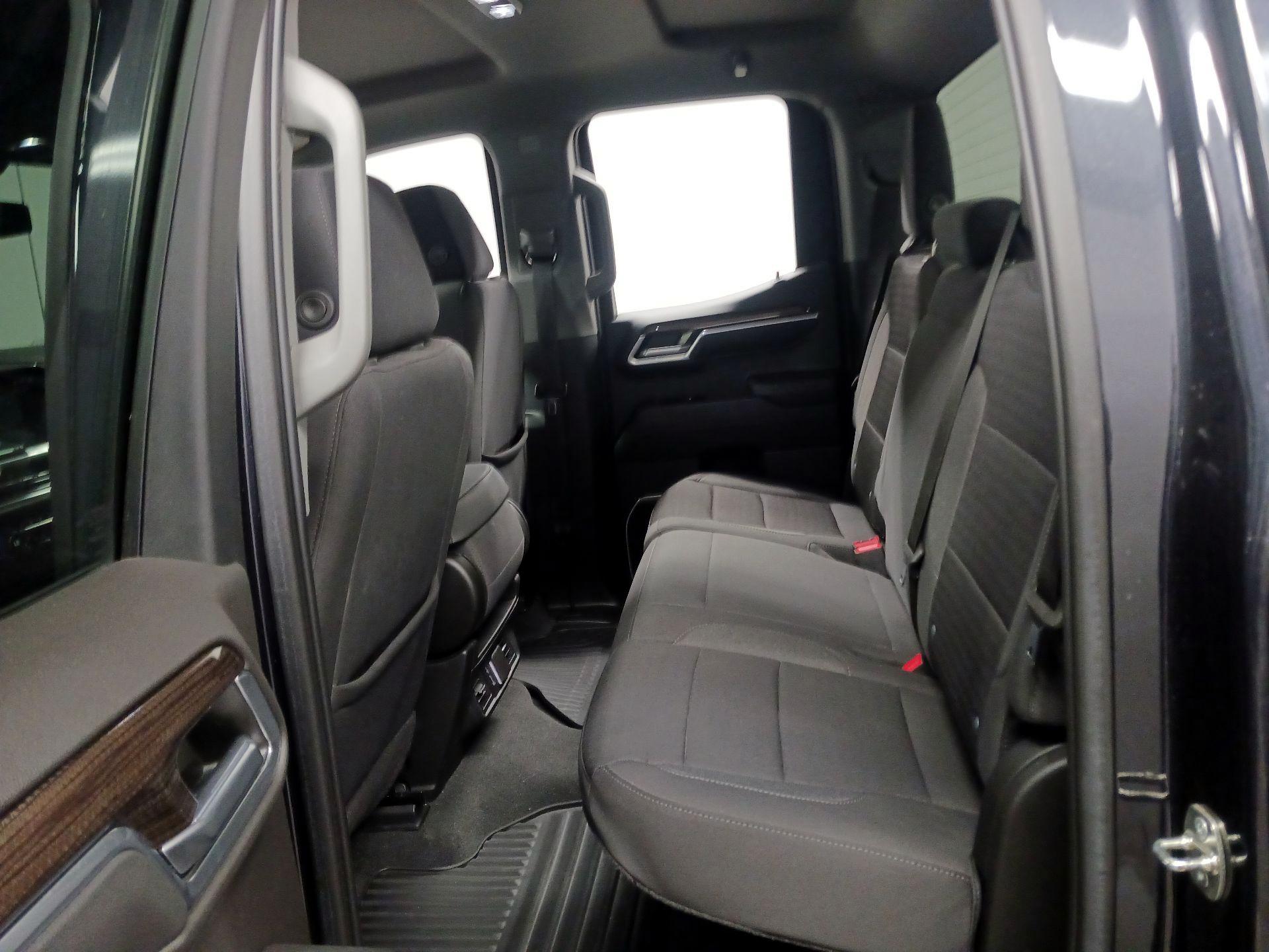 Thumbnail: 2023 Chevrolet Silverado 1500 - 16