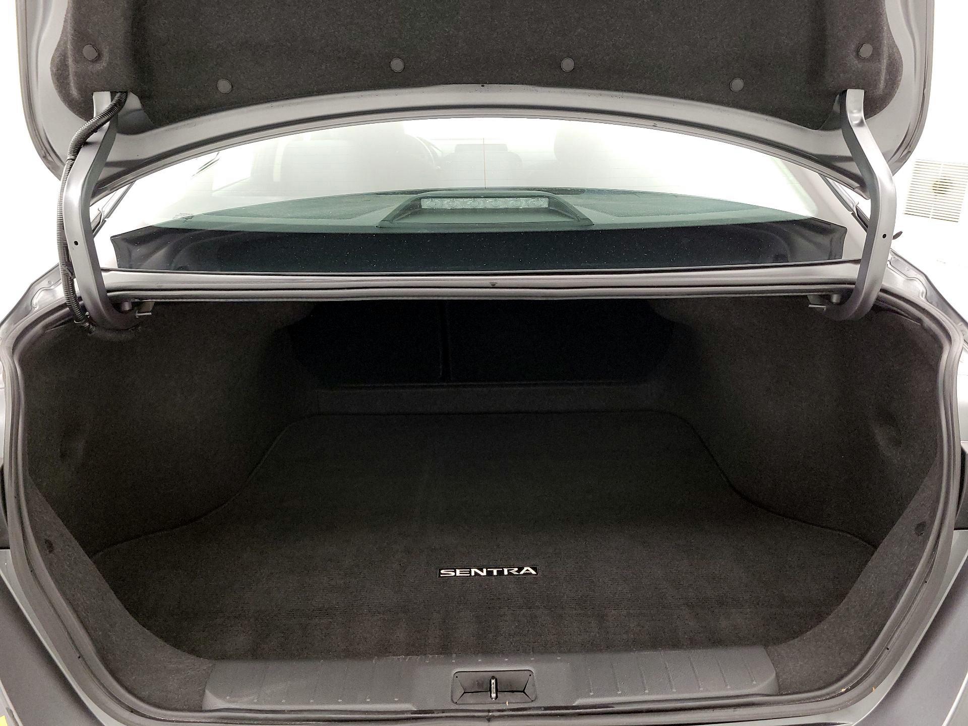 Thumbnail: 2023 Nissan Sentra - 20