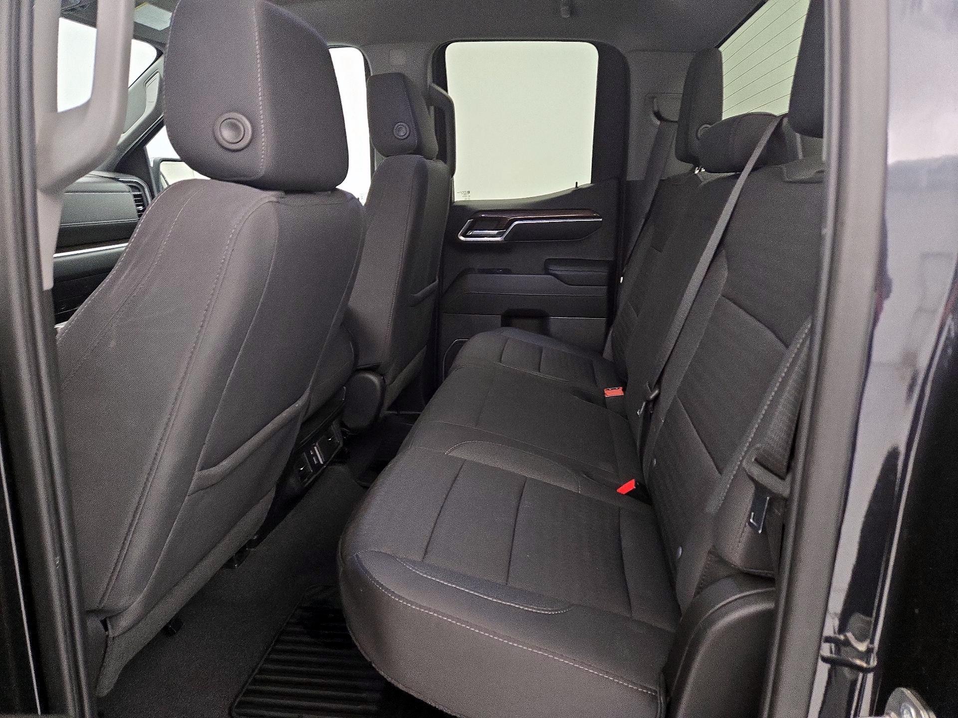 Thumbnail: 2023 Chevrolet Silverado 1500 - 20