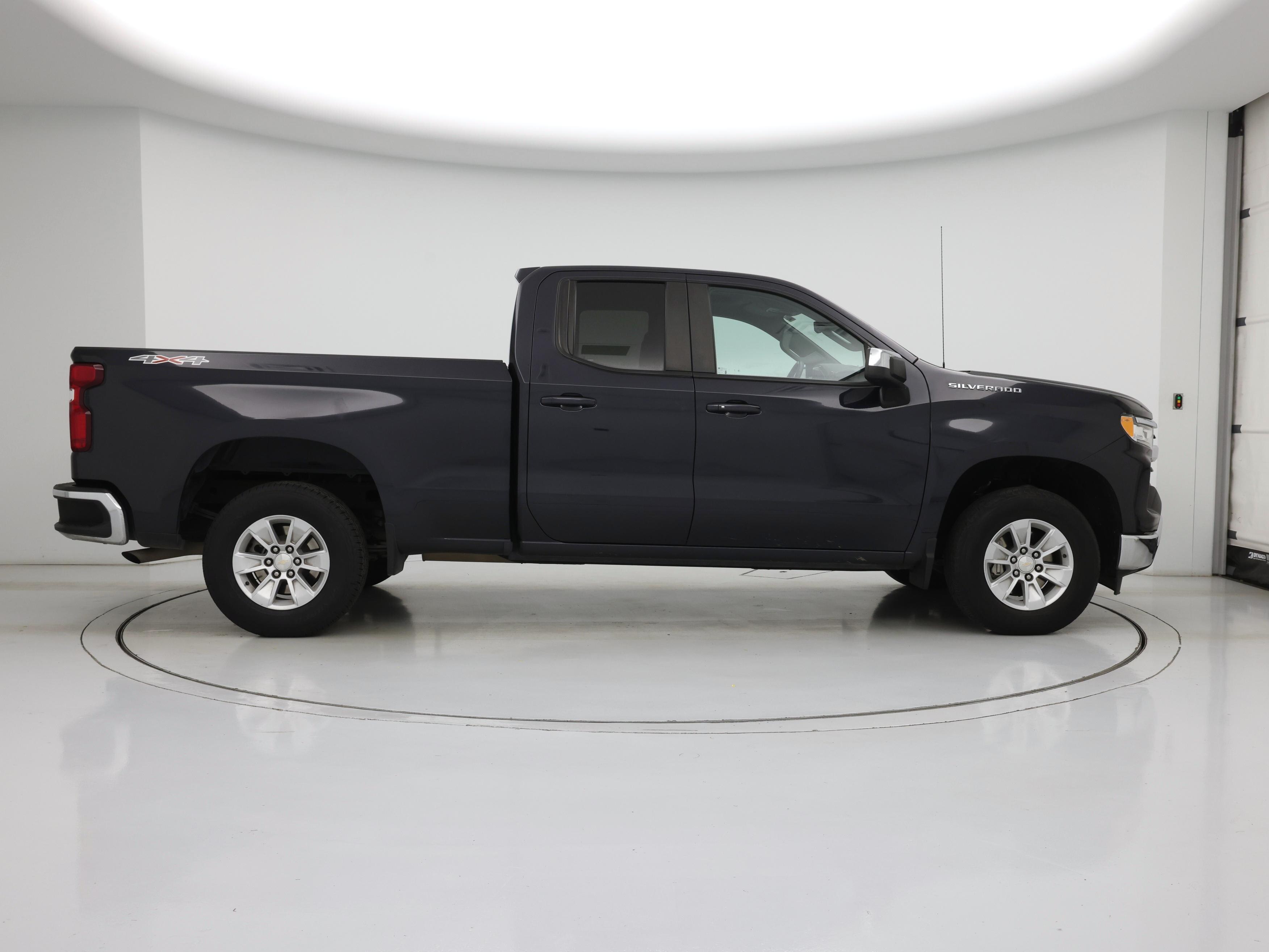 Thumbnail: 2023 Chevrolet Silverado 1500 - 7