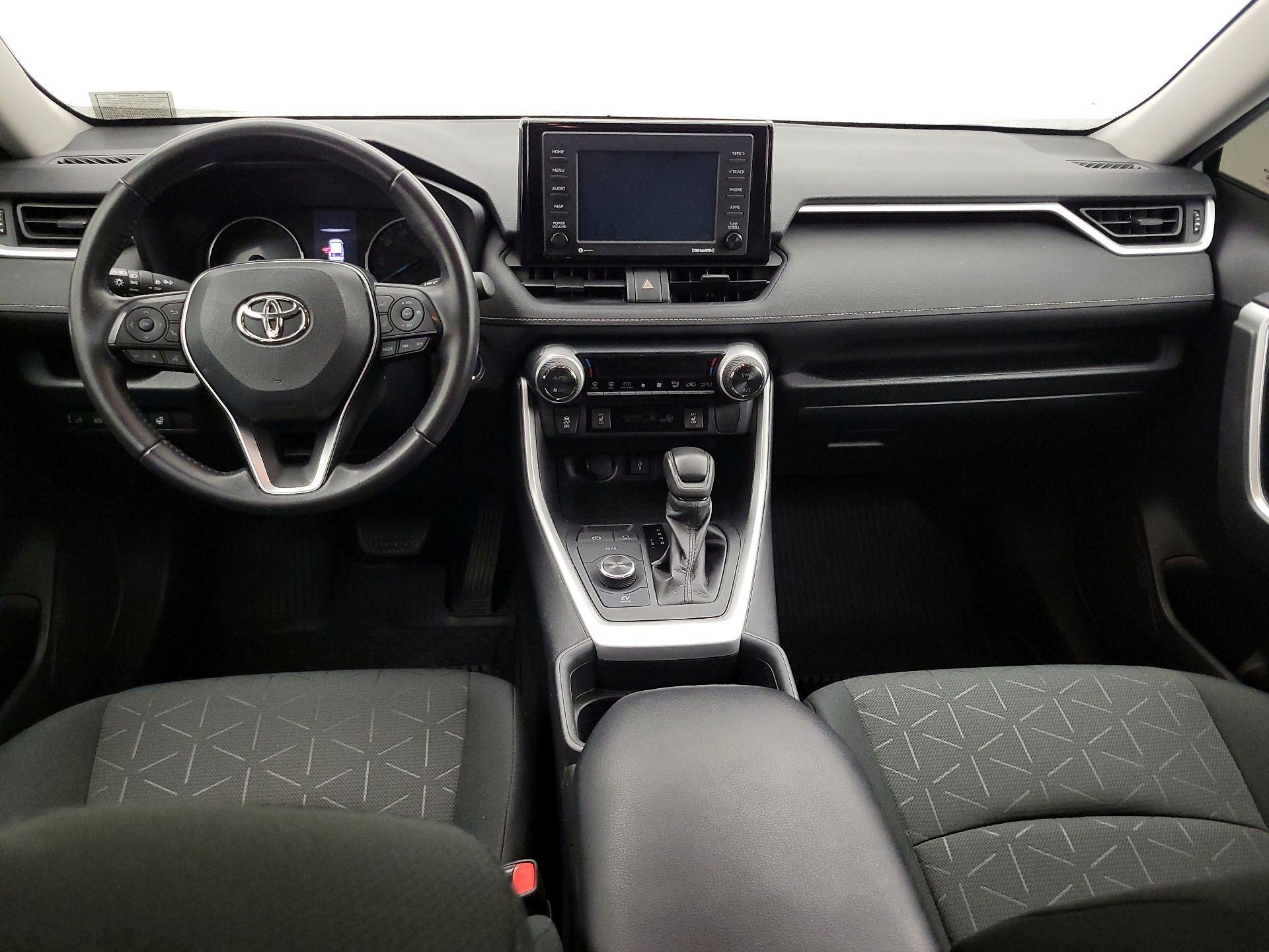 Thumbnail: 2020 Toyota RAV4 - 9