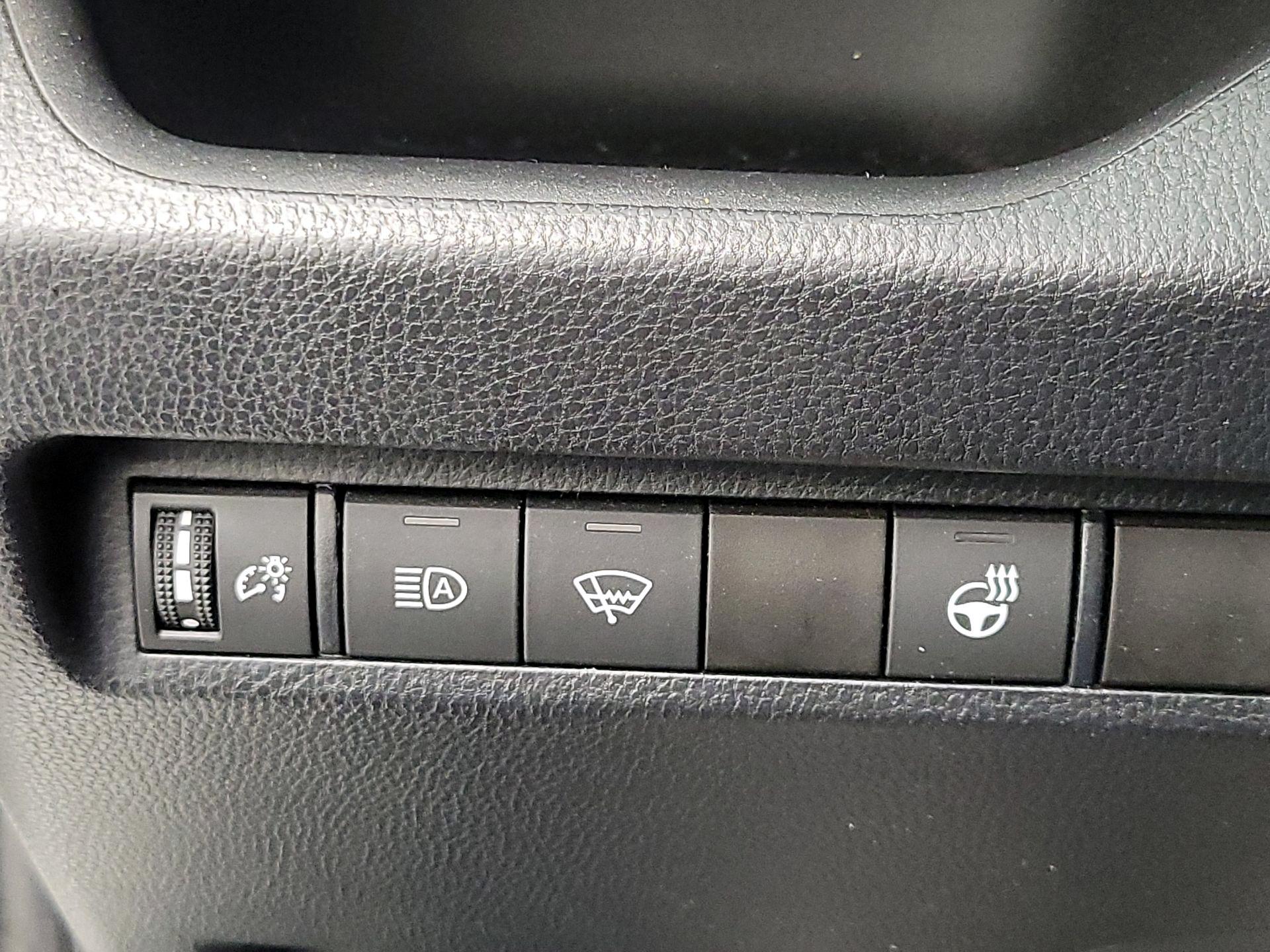 Thumbnail: 2020 Toyota RAV4 - 13