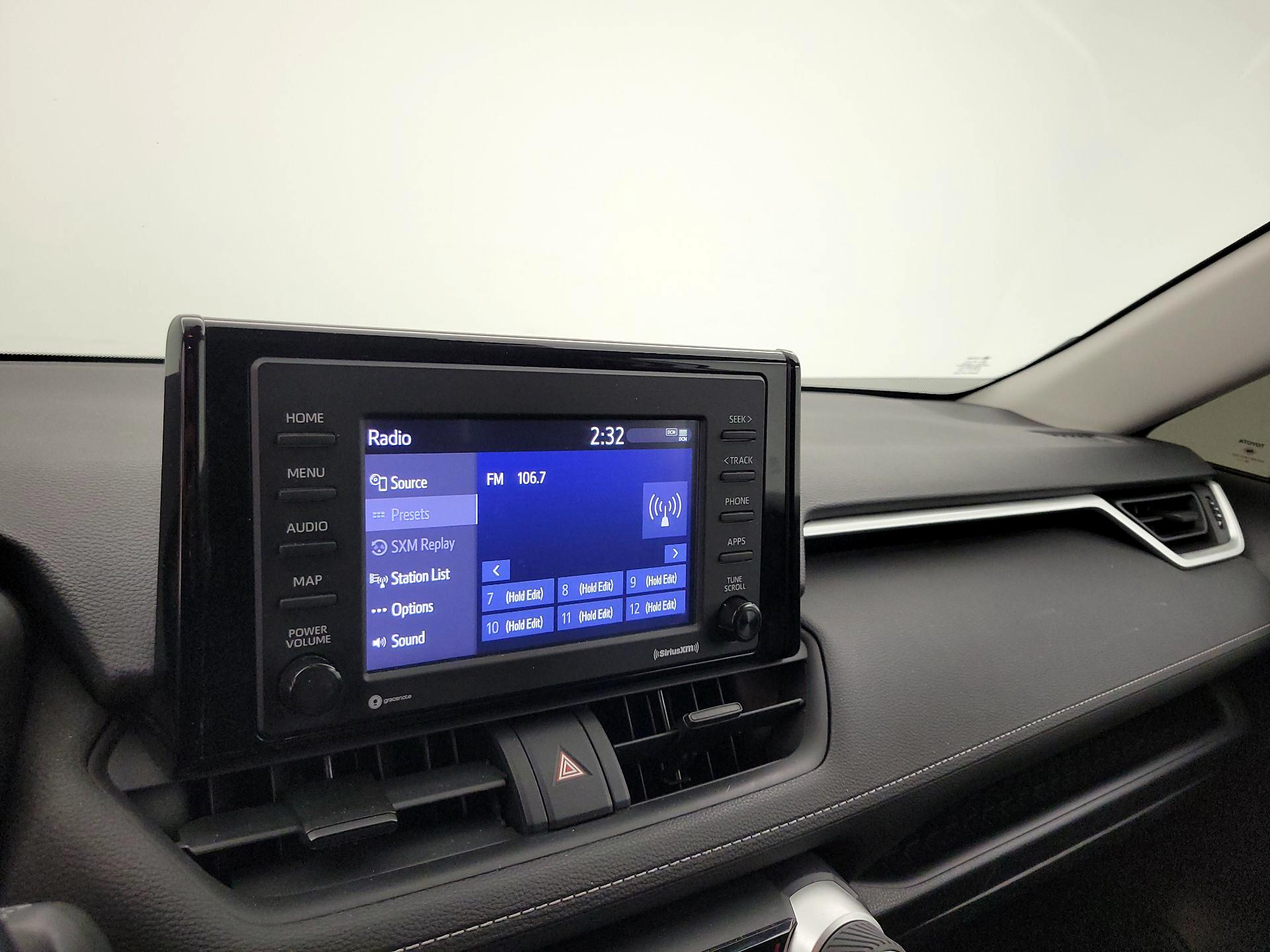 Thumbnail: 2020 Toyota RAV4 - 15