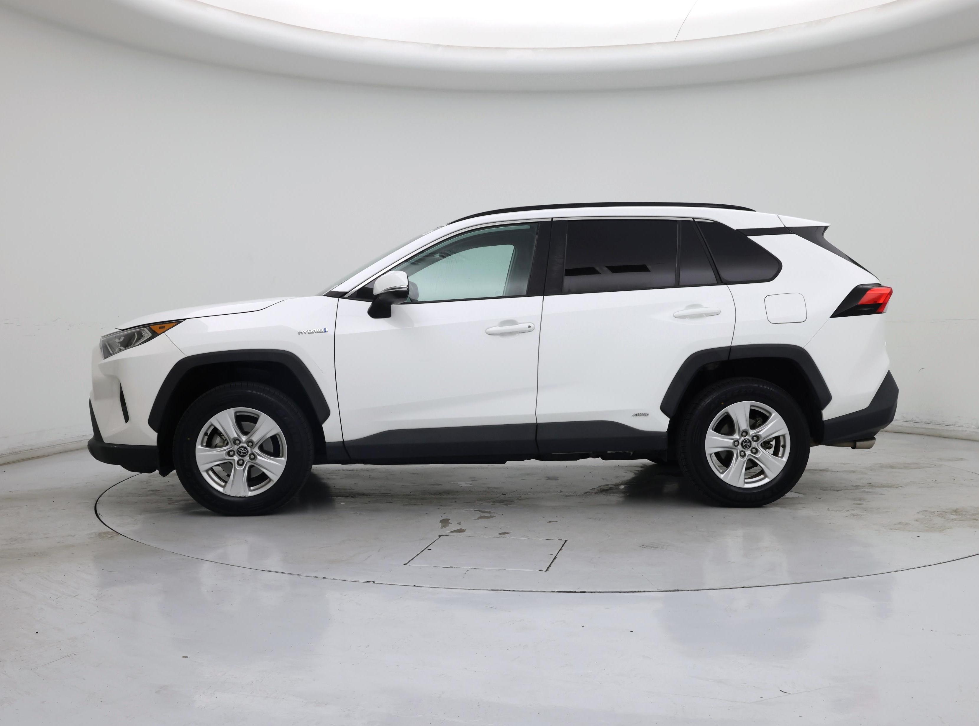 Thumbnail: 2020 Toyota RAV4 - 3