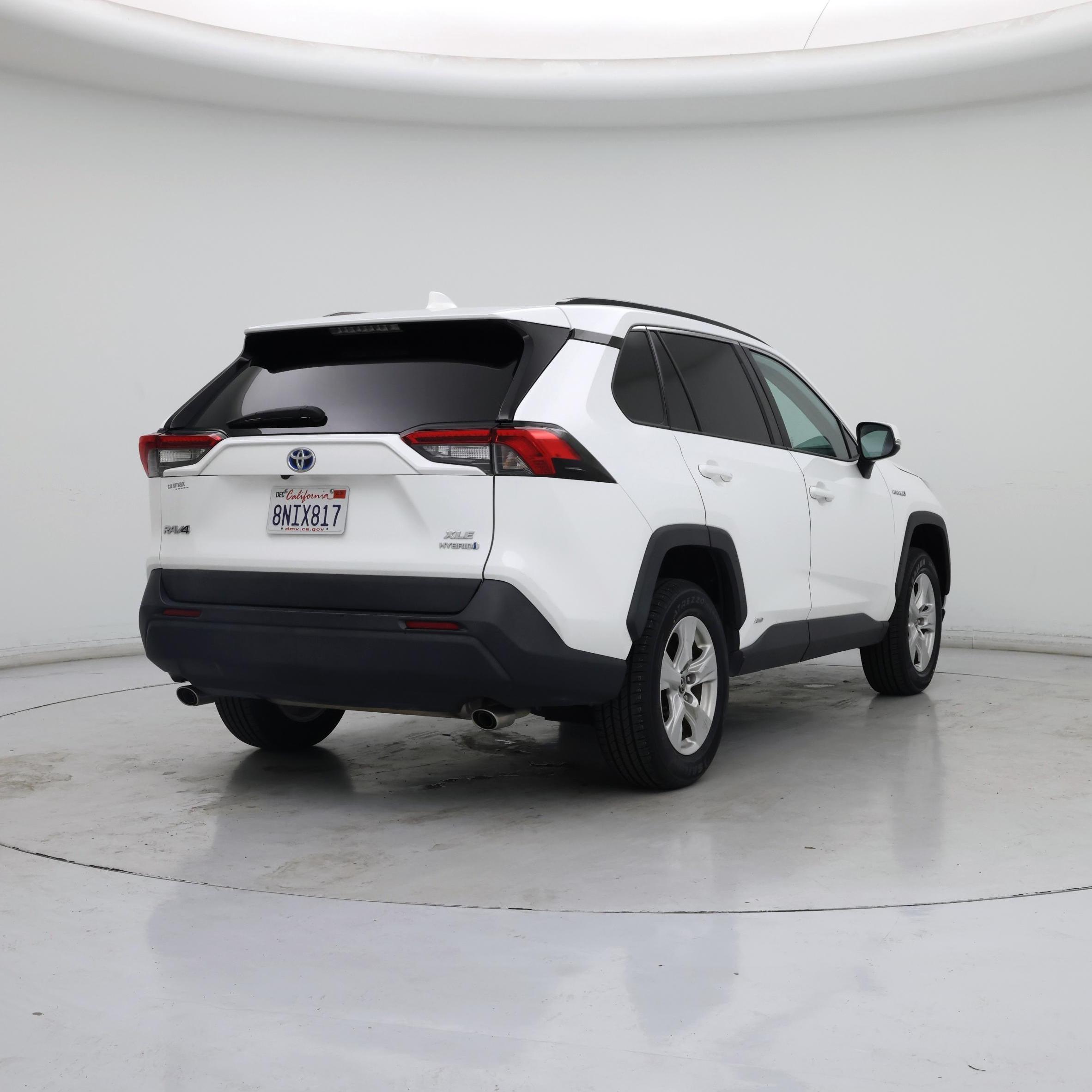 Thumbnail: 2020 Toyota RAV4 - 8