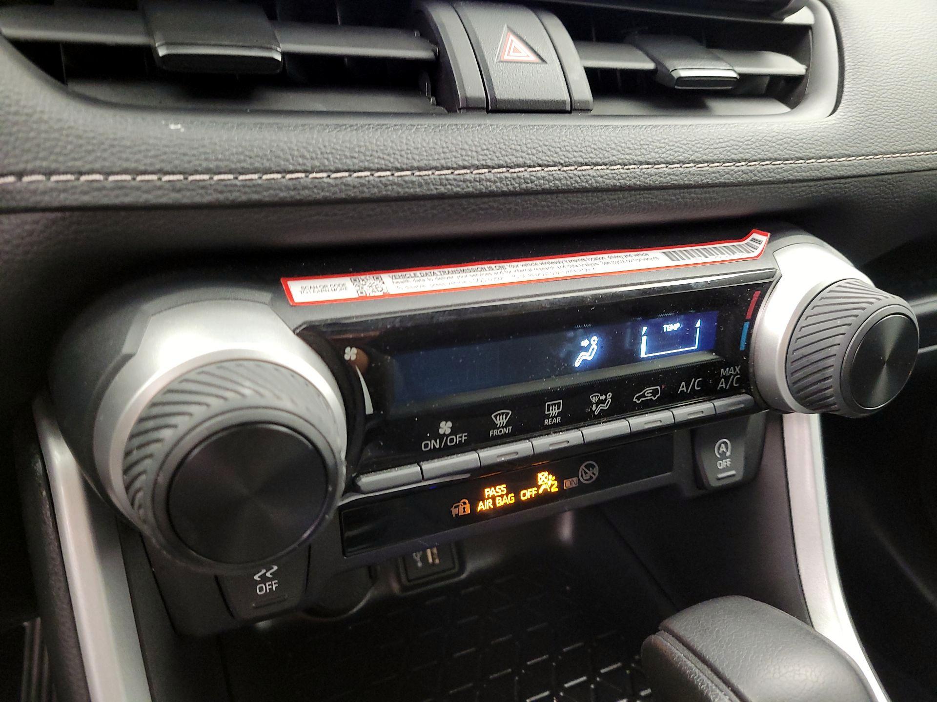 Thumbnail: 2025 Toyota RAV4 - 16