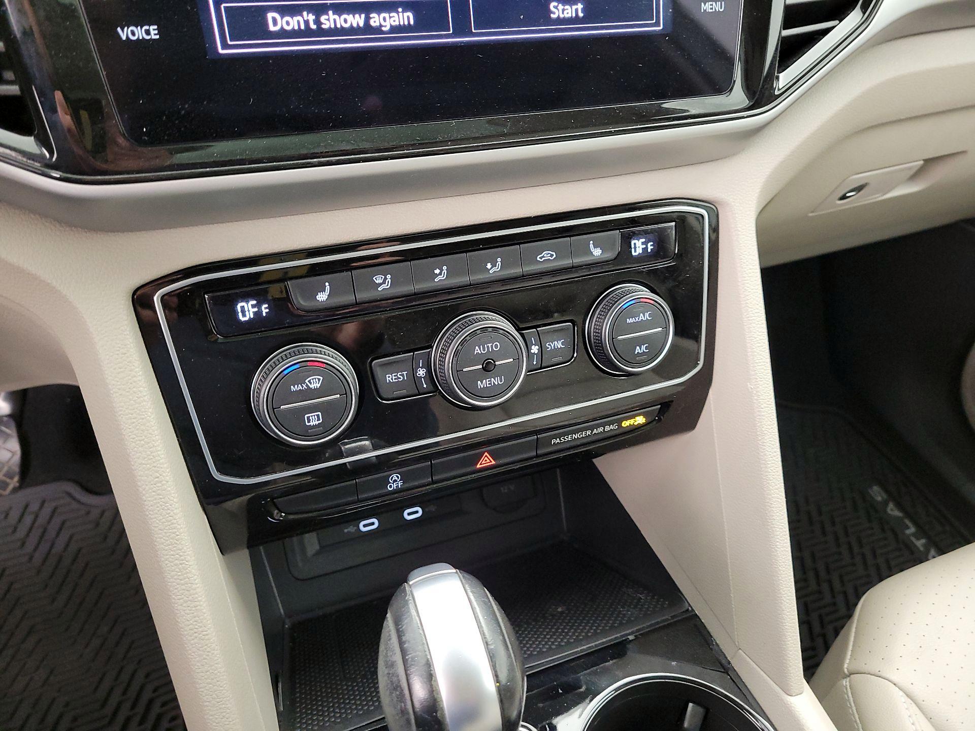 Thumbnail: 2023 Volkswagen Atlas - 16