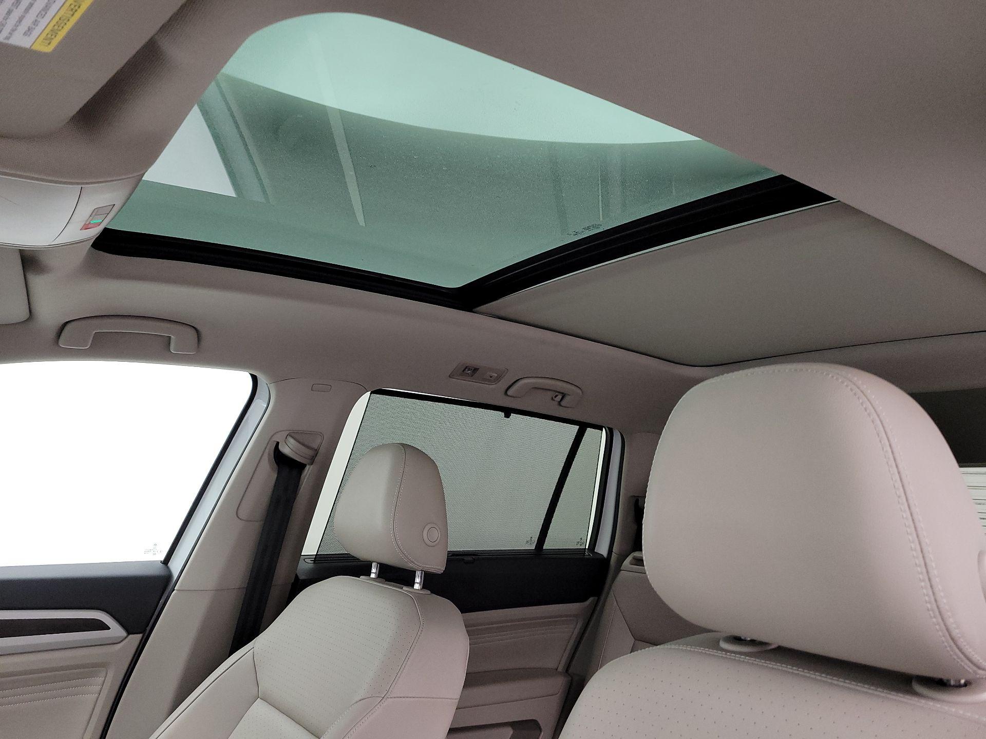 Thumbnail: 2023 Volkswagen Atlas - 19