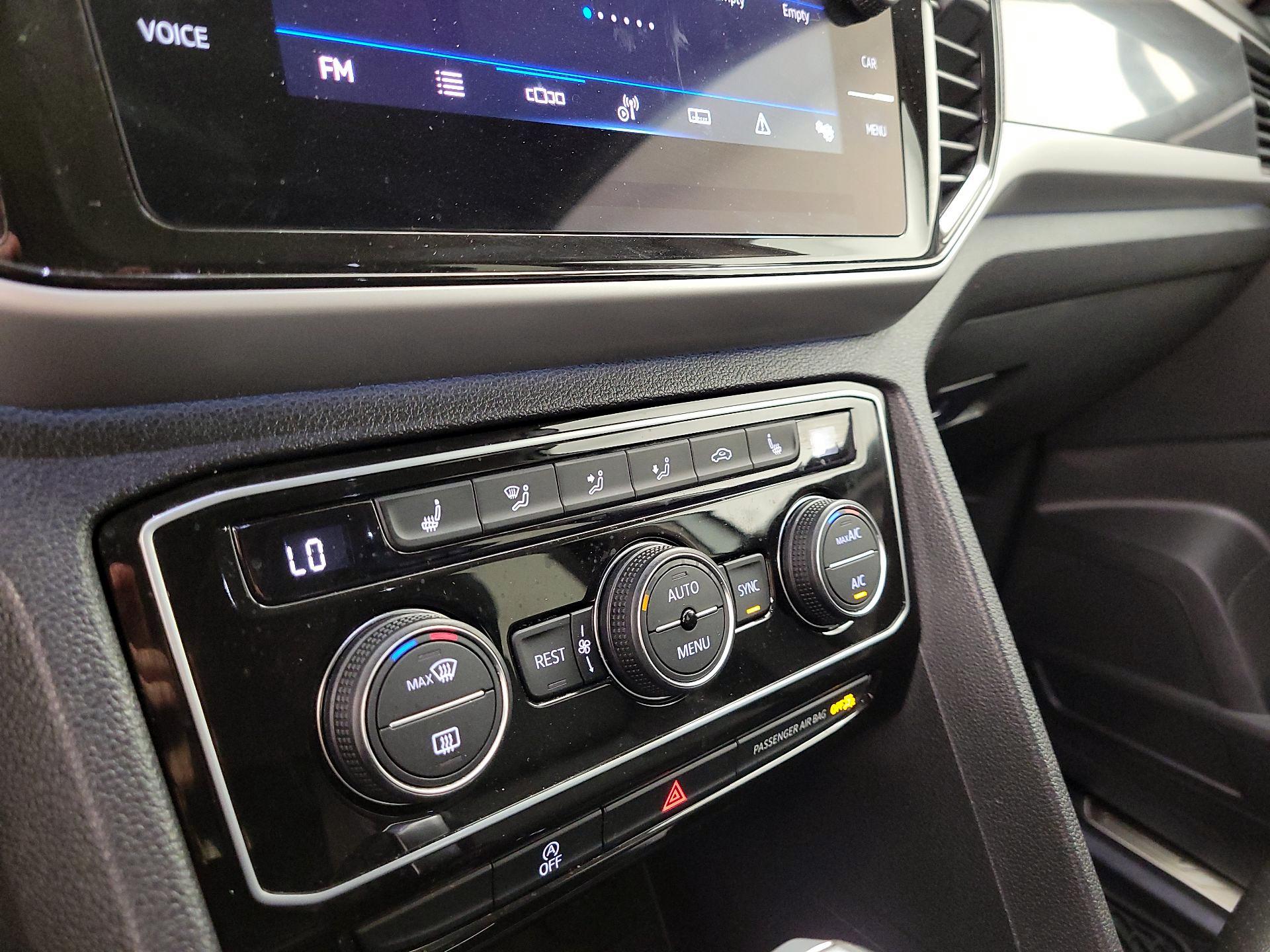 Thumbnail: 2023 Volkswagen Atlas - 17