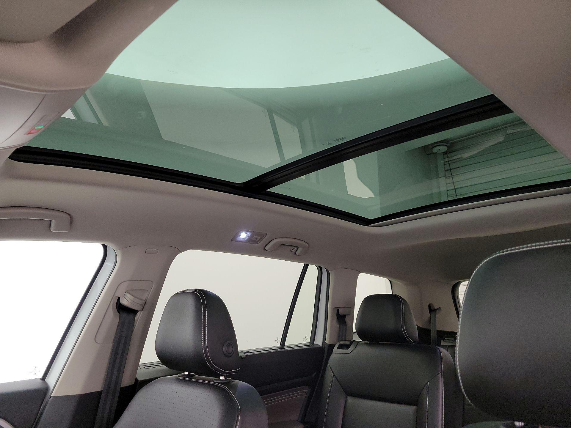 Thumbnail: 2023 Volkswagen Atlas - 20