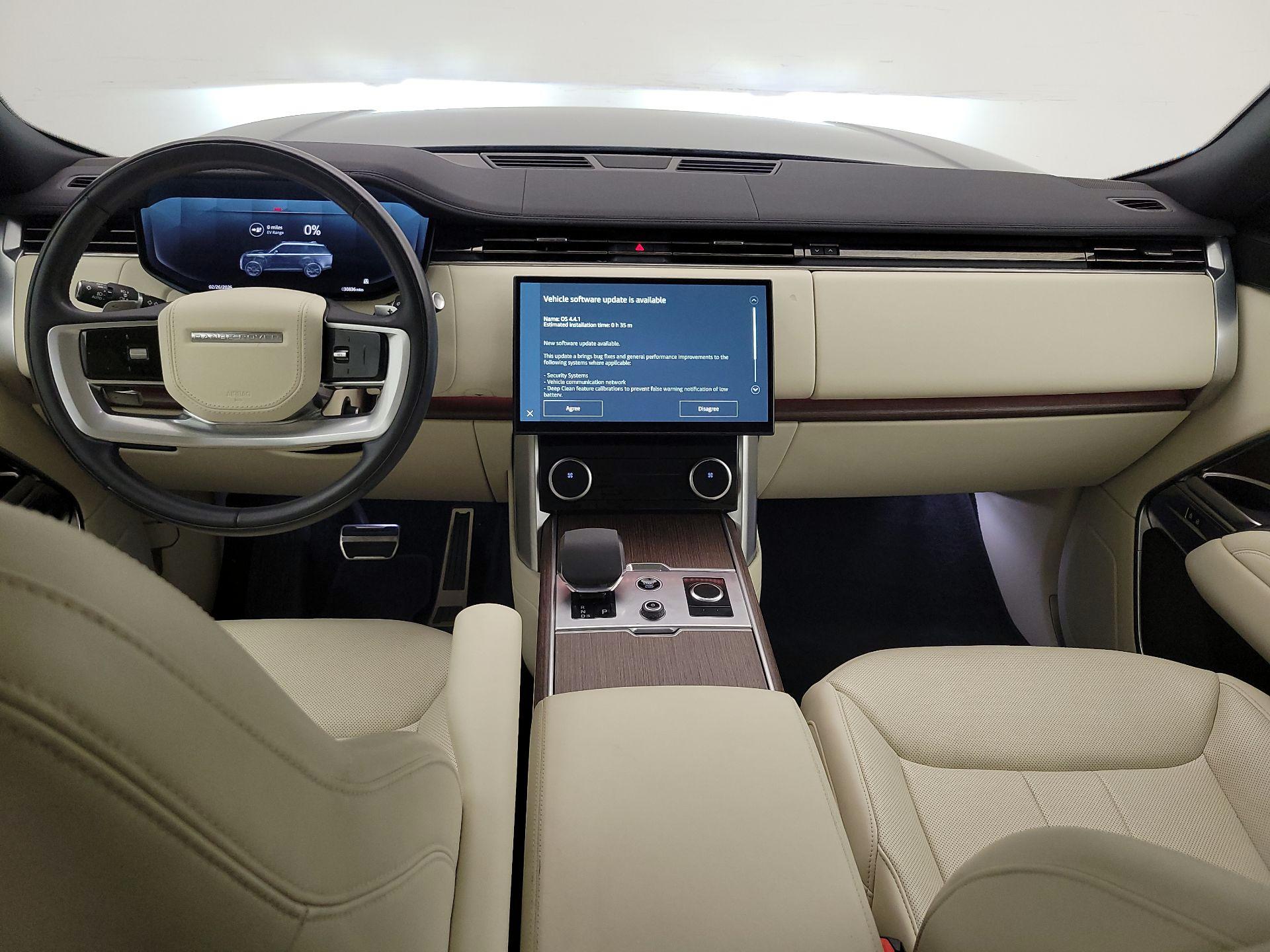 Thumbnail: 2023 Land Rover Range Rover - 9