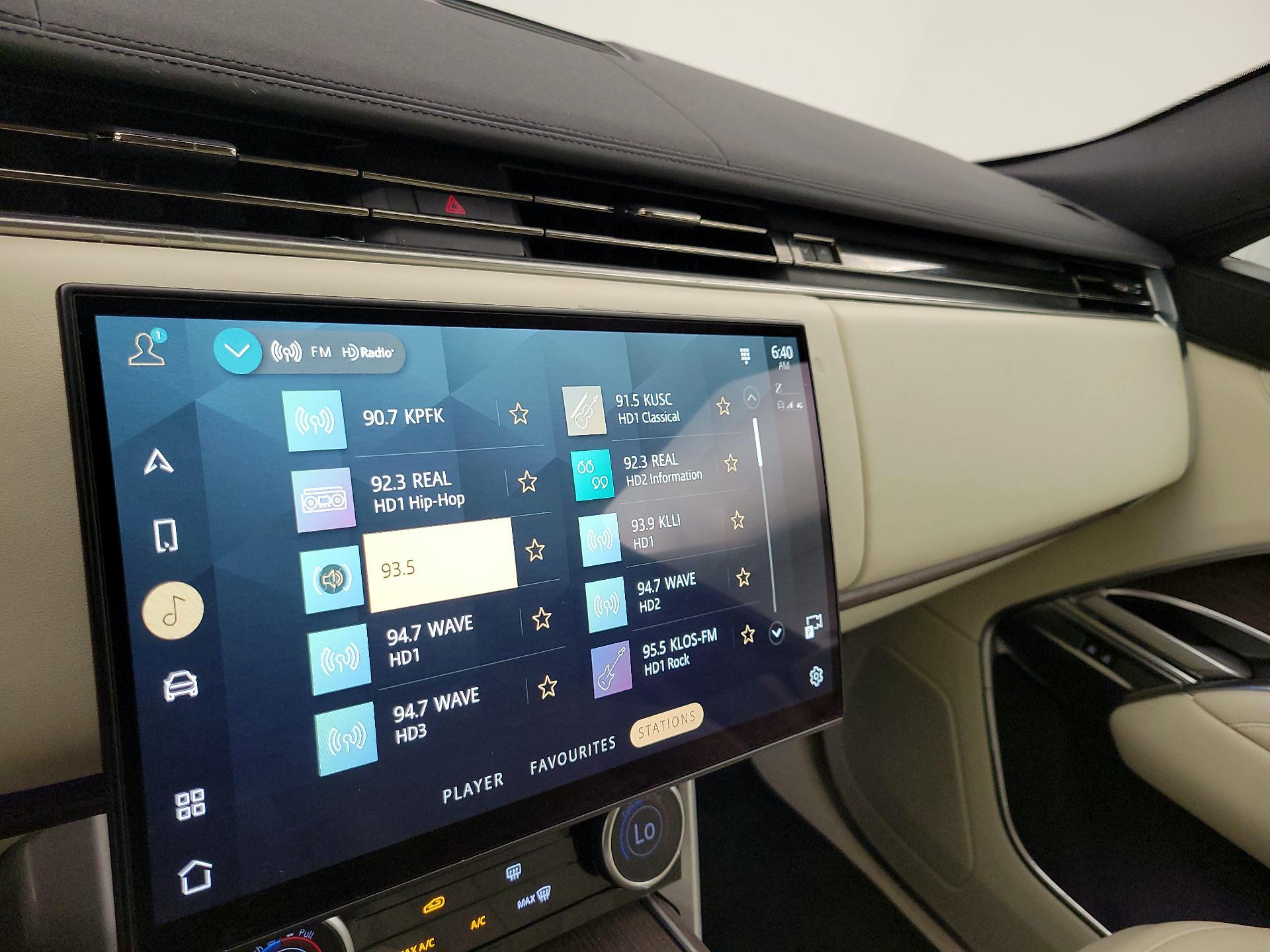 Thumbnail: 2023 Land Rover Range Rover - 14