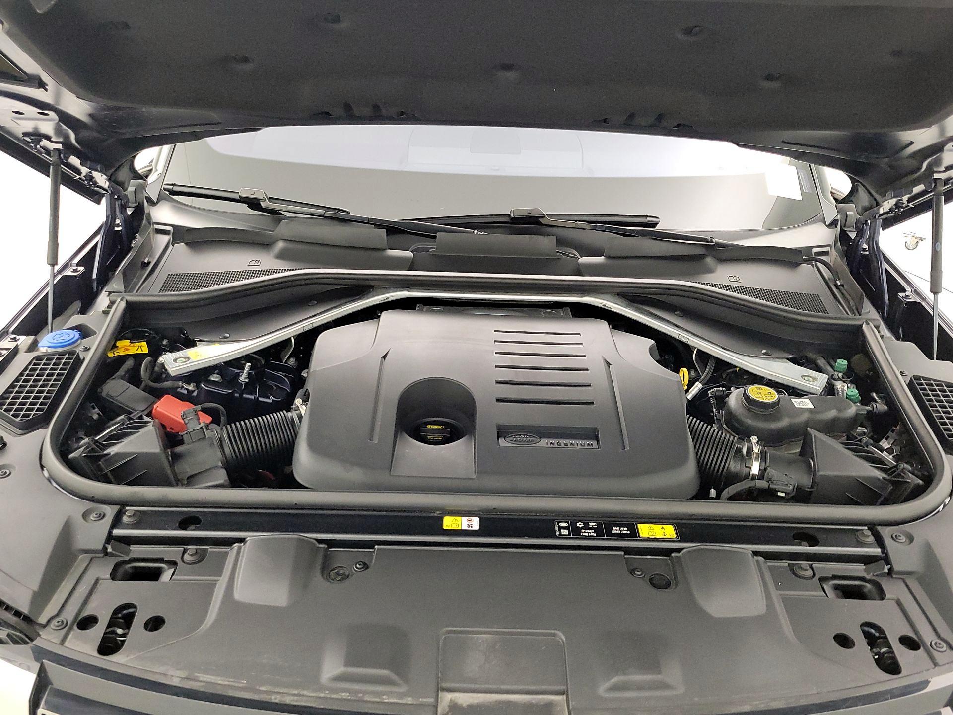 Thumbnail: 2023 Land Rover Range Rover - 19