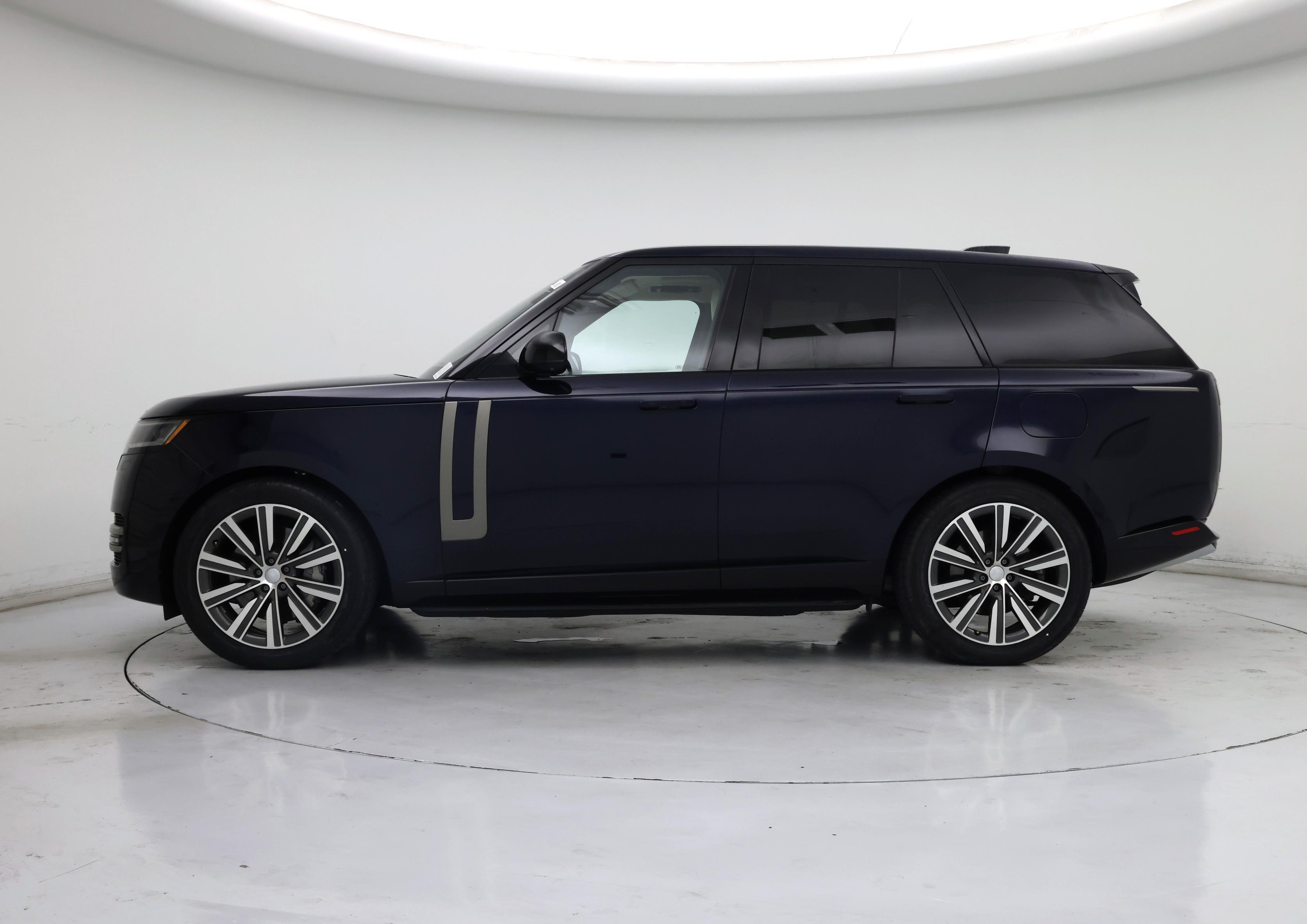 Thumbnail: 2023 Land Rover Range Rover - 3