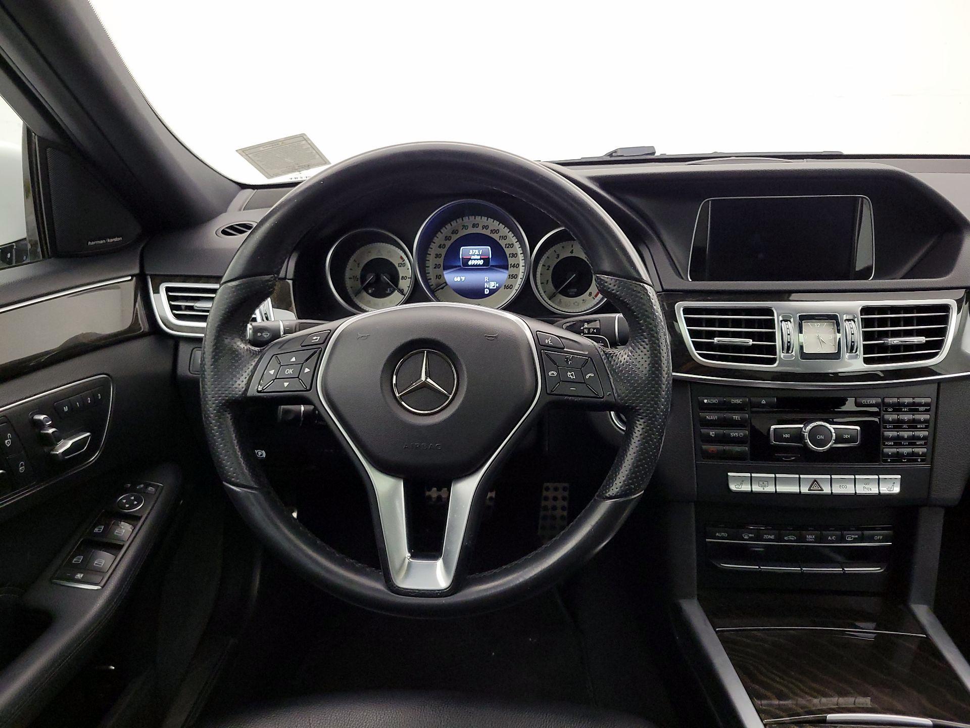 Thumbnail: 2015 Mercedes-Benz E-Class - 10