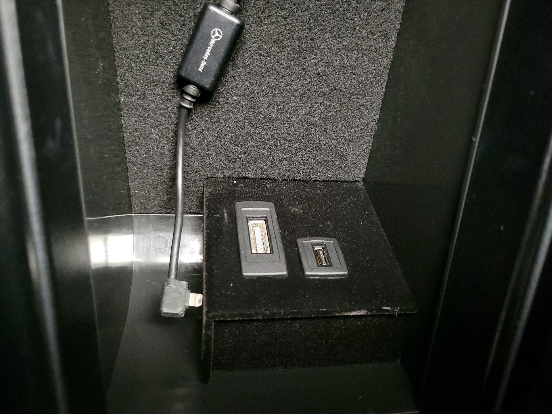 Thumbnail: 2015 Mercedes-Benz E-Class - 19