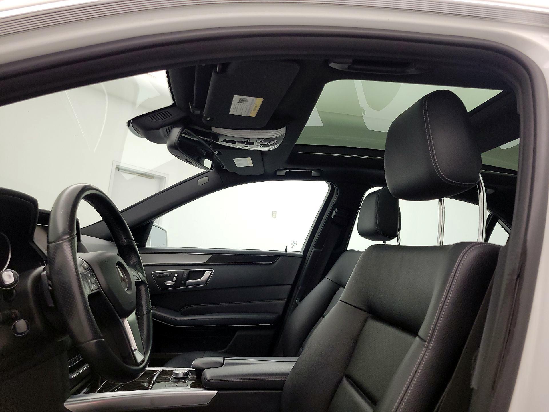 Thumbnail: 2015 Mercedes-Benz E-Class - 20