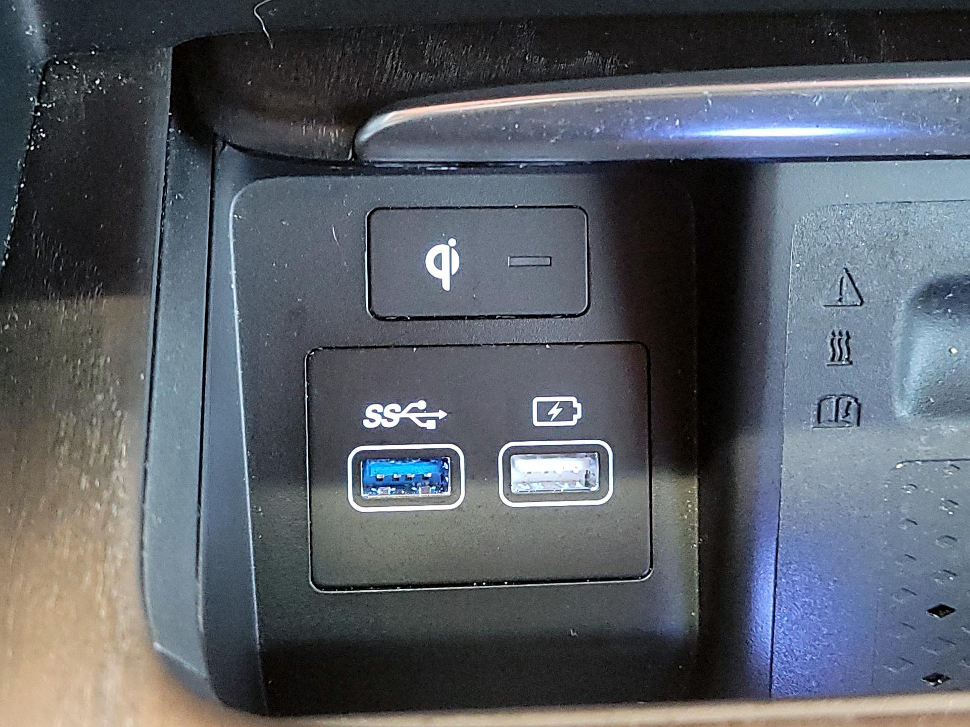 Thumbnail: 2021 Genesis GV80 - 19