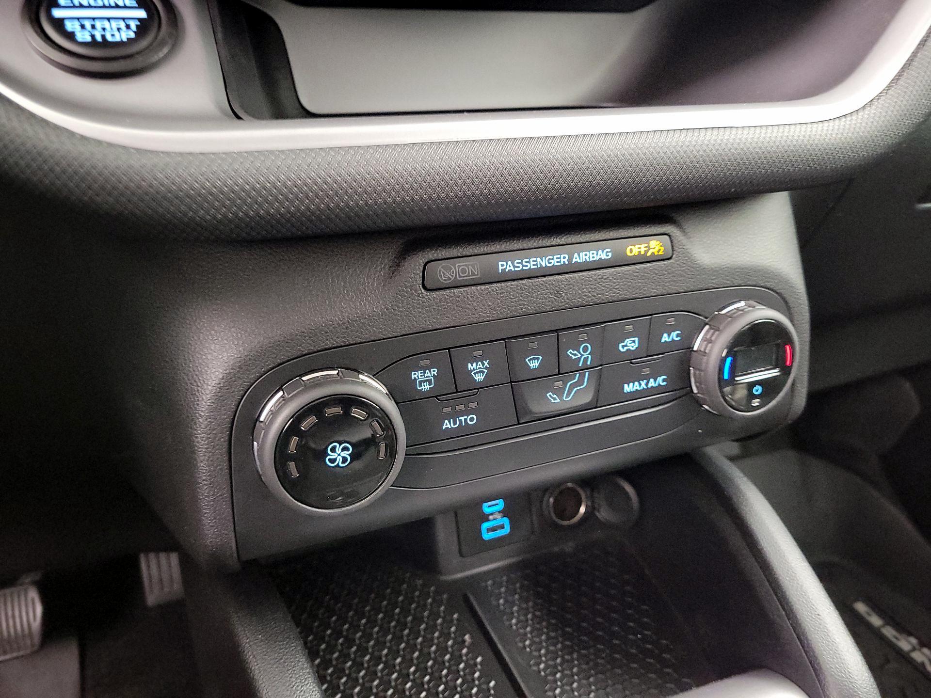 Thumbnail: 2021 Ford Bronco Sport - 14